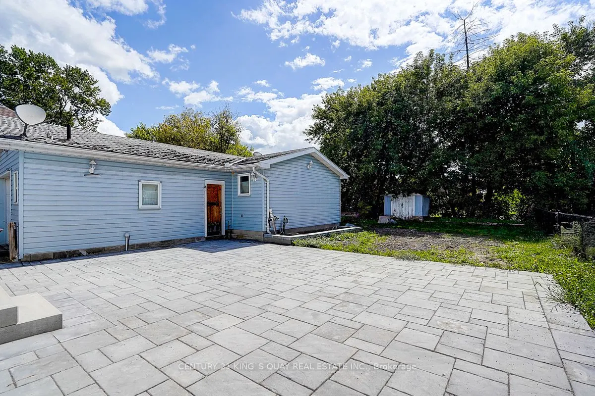 297 Glenwoods Avenue
