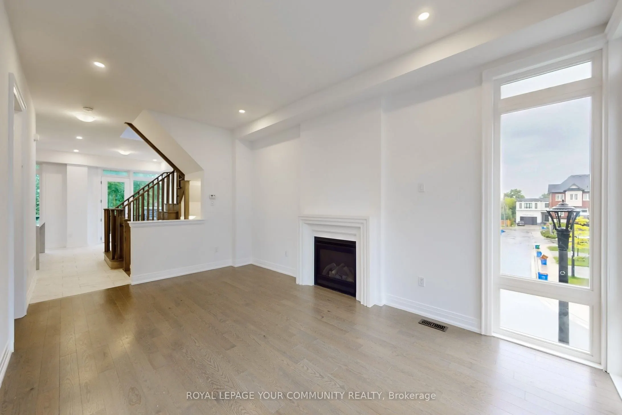 32 Globemaster Lane