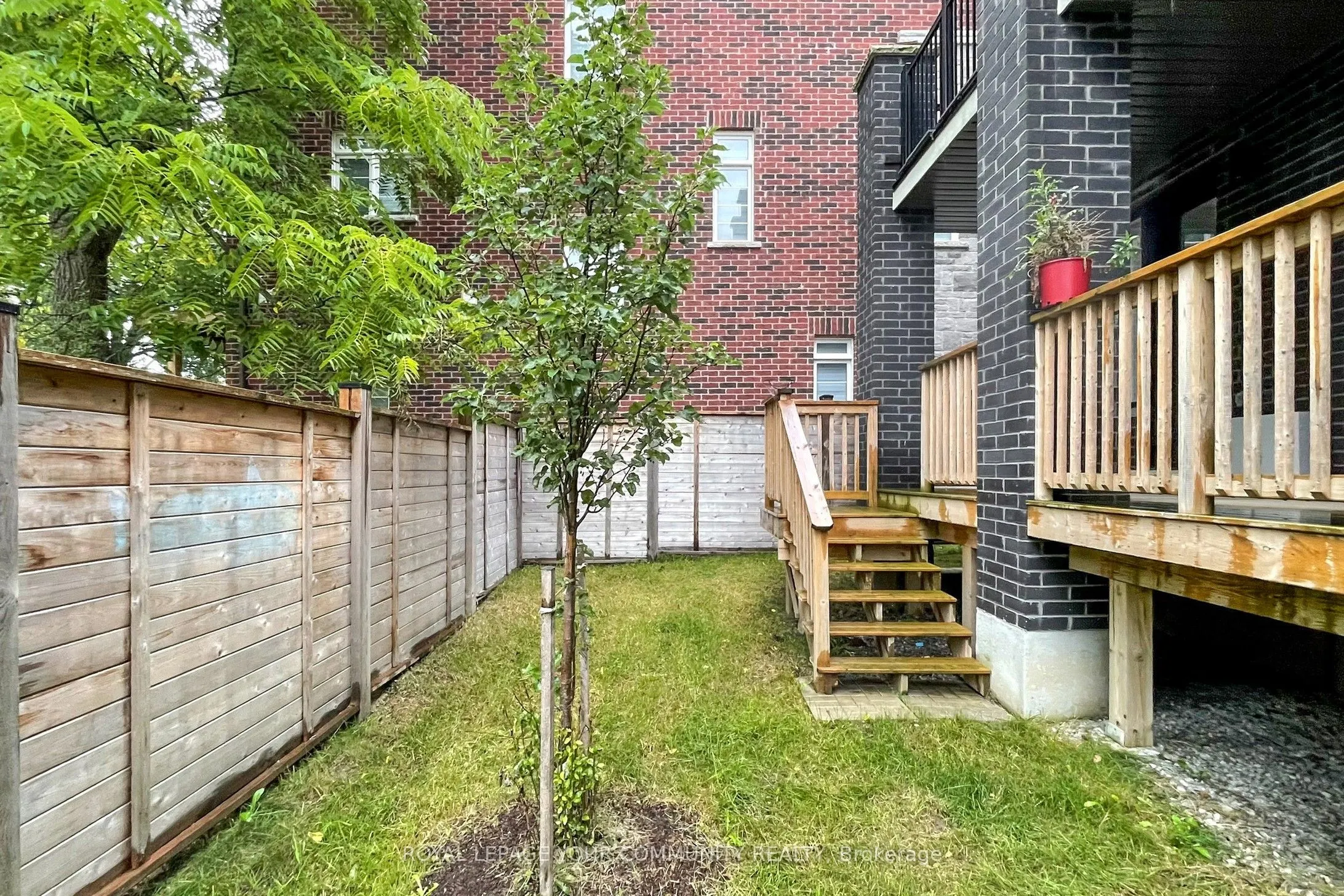 32 Globemaster Lane