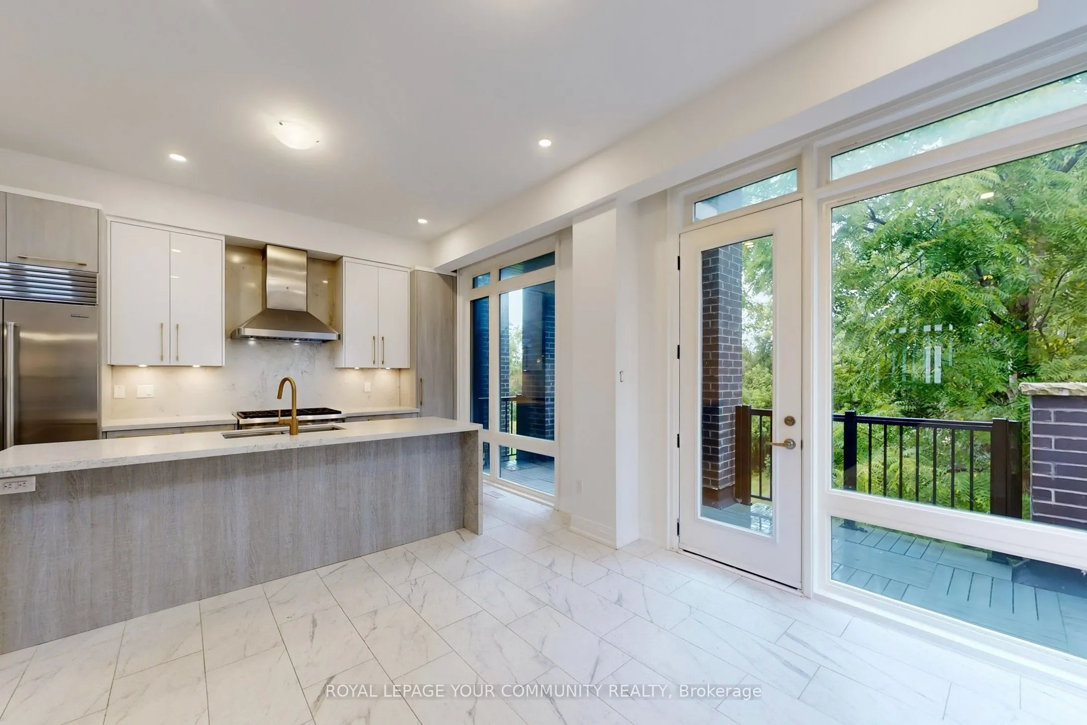 32 Globemaster Lane