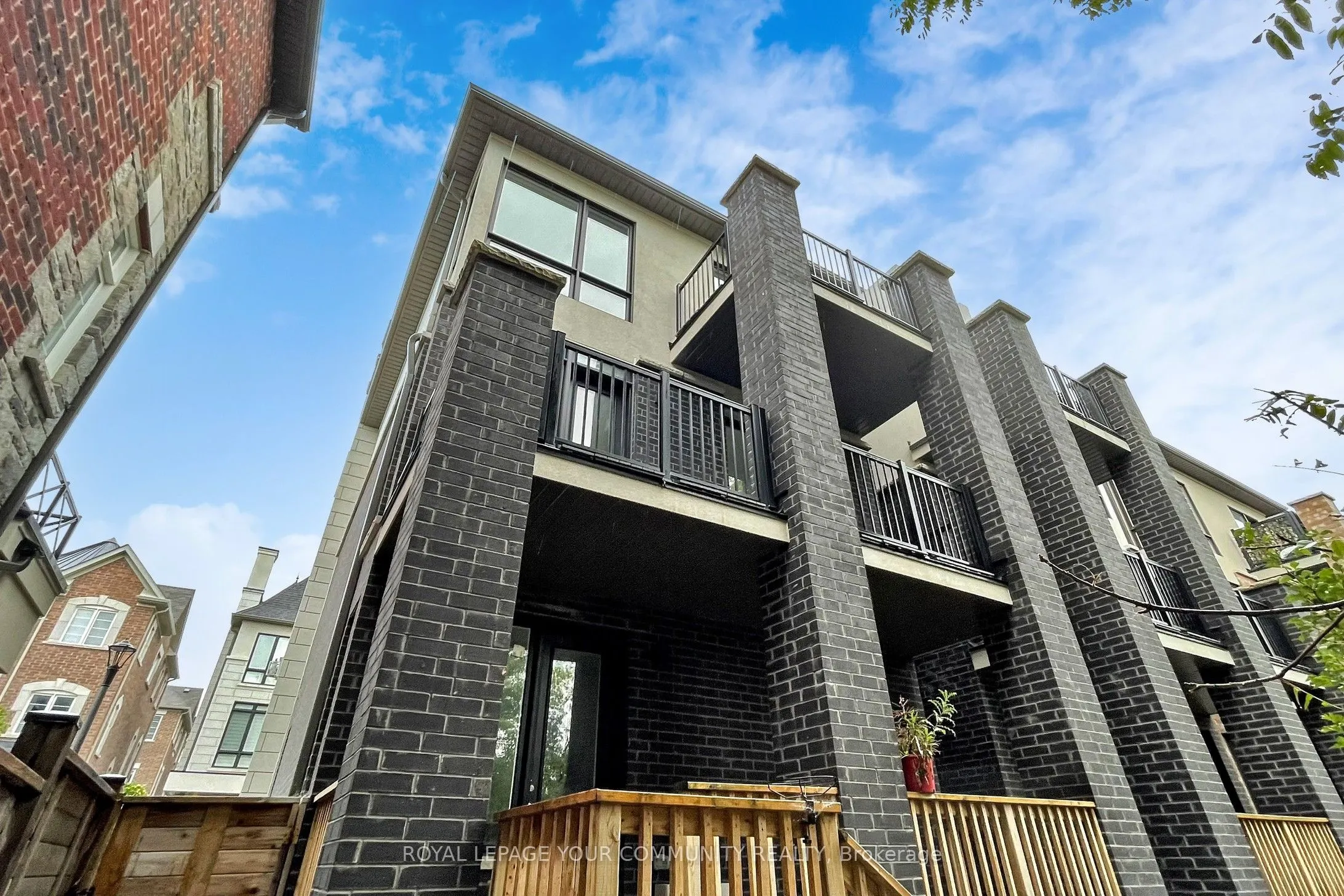 32 Globemaster Lane