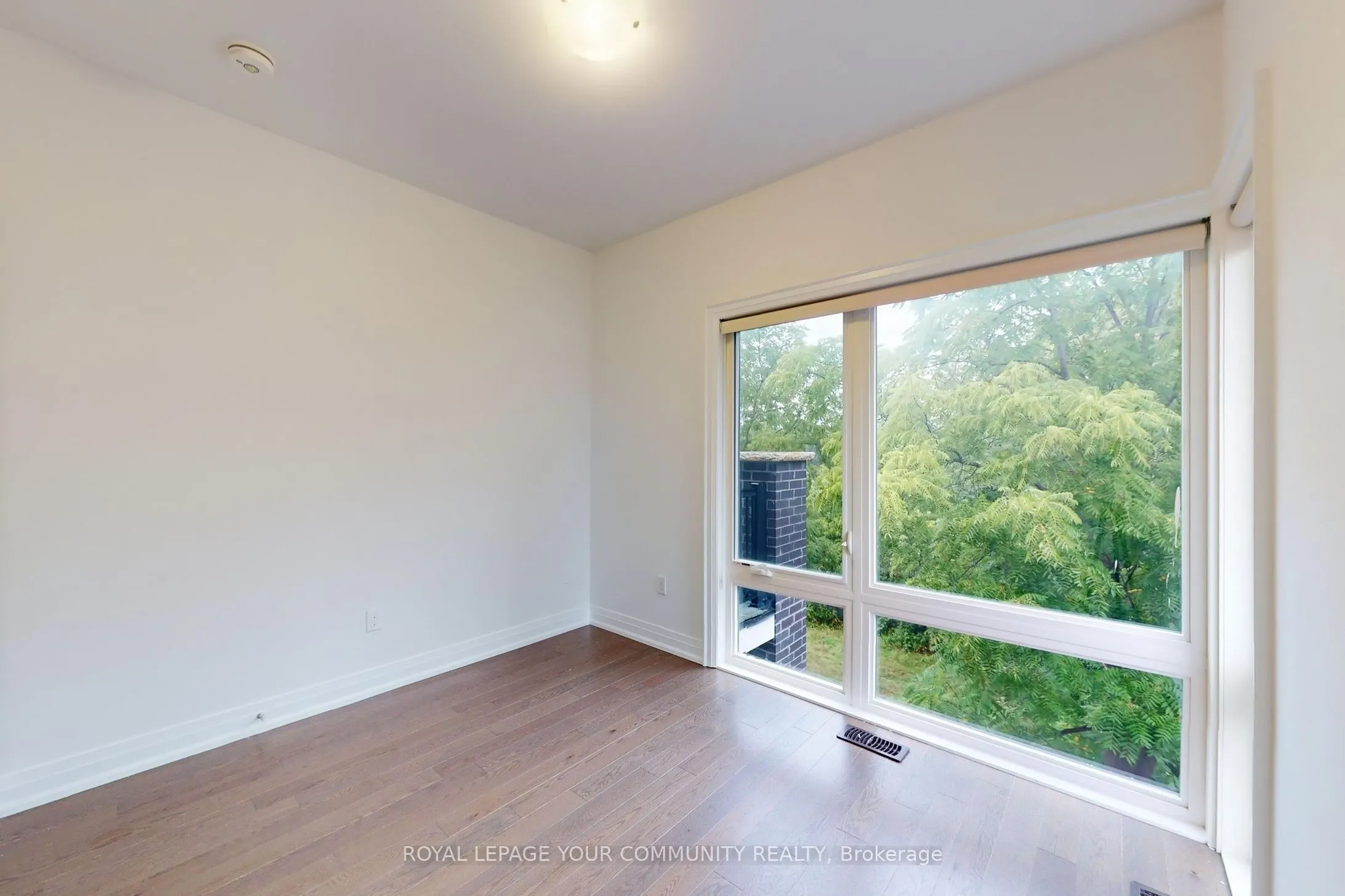 32 Globemaster Lane