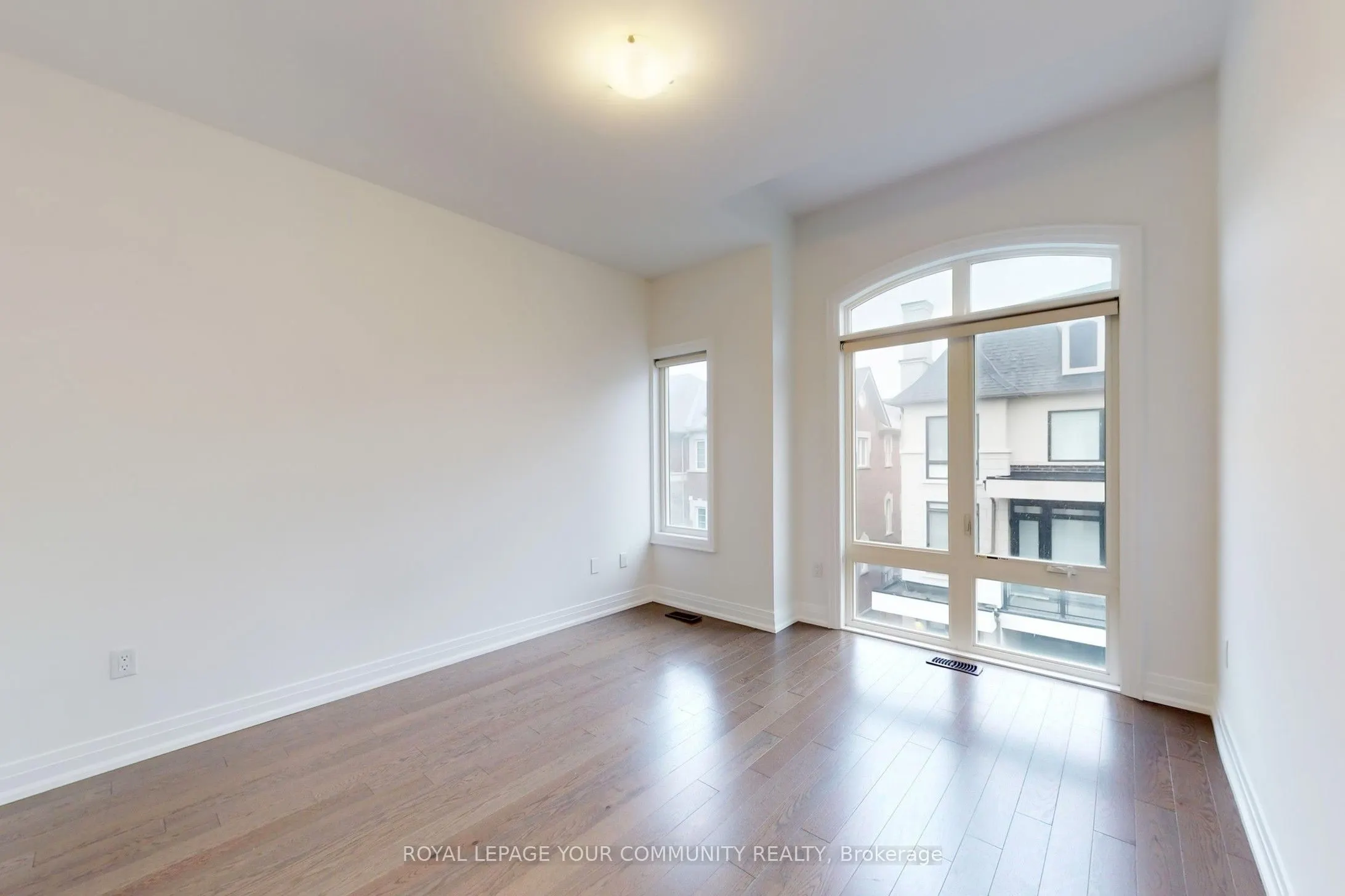 32 Globemaster Lane