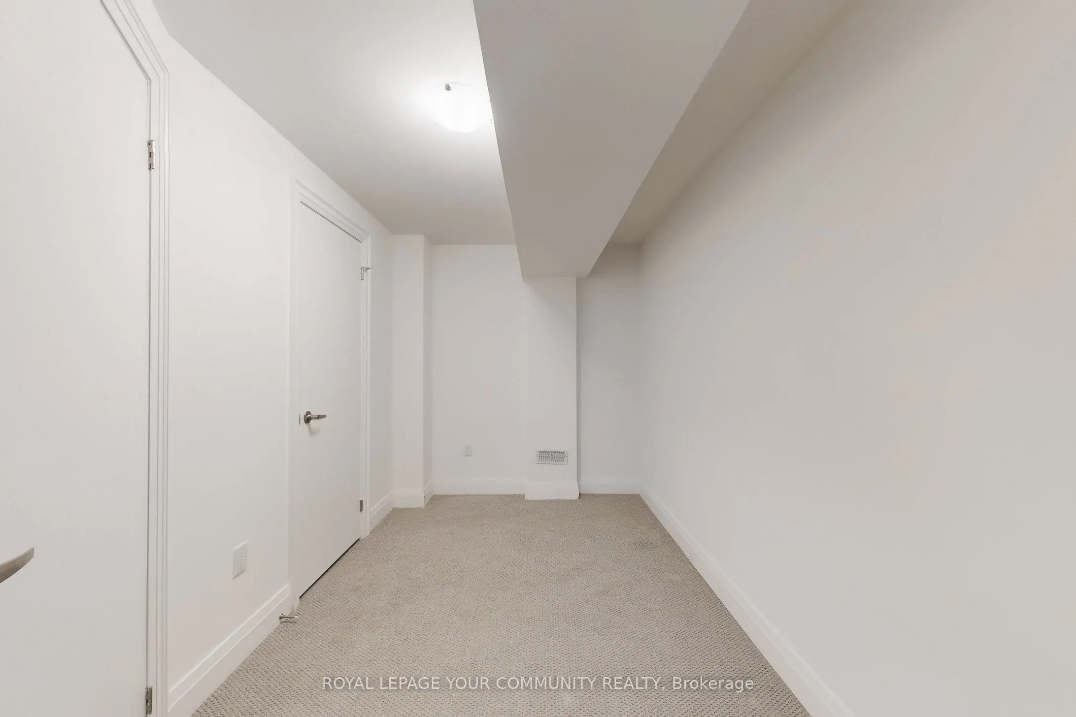 32 Globemaster Lane