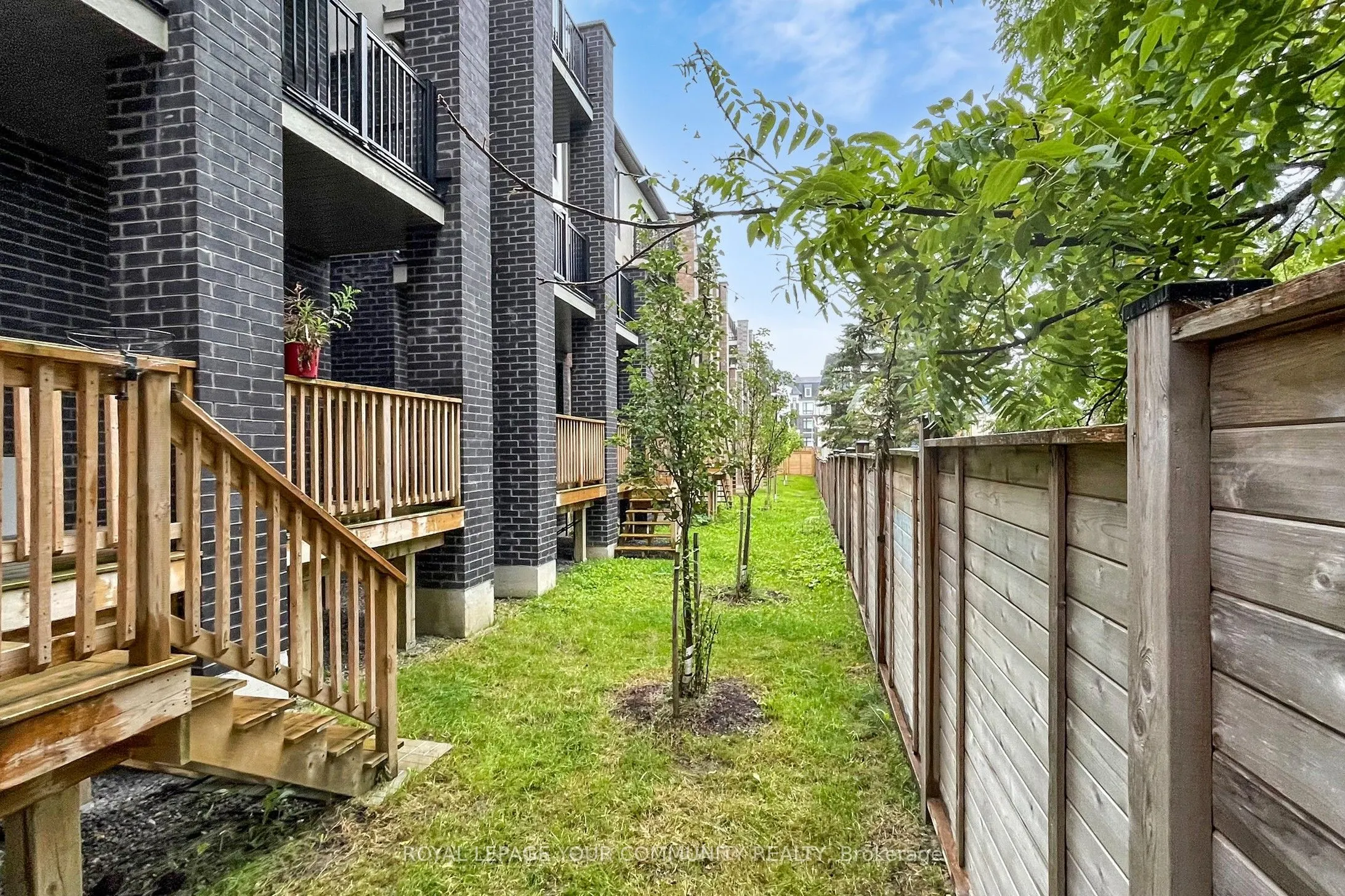 32 Globemaster Lane