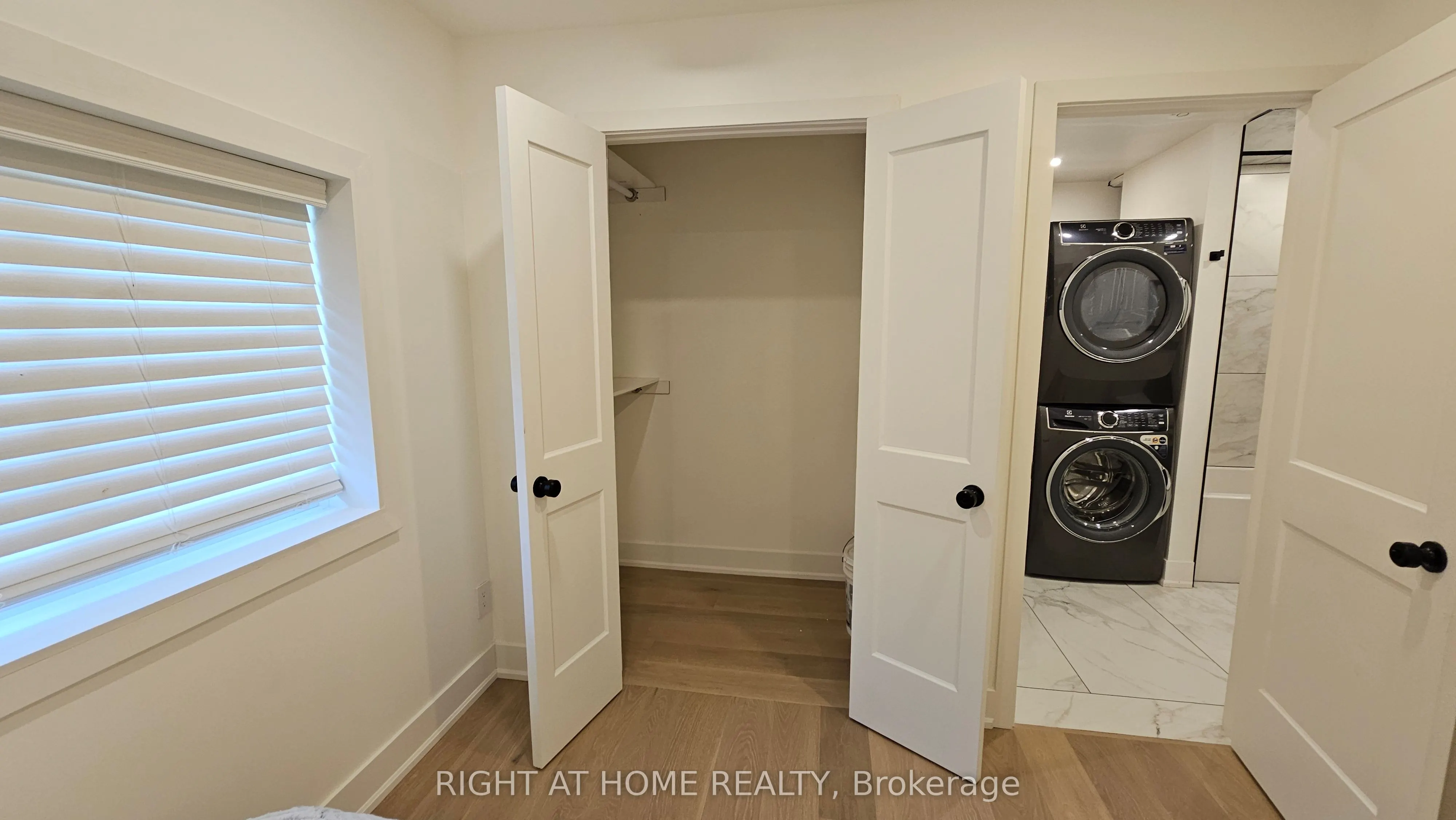 2343 Mount Albert Road, #Side Unit