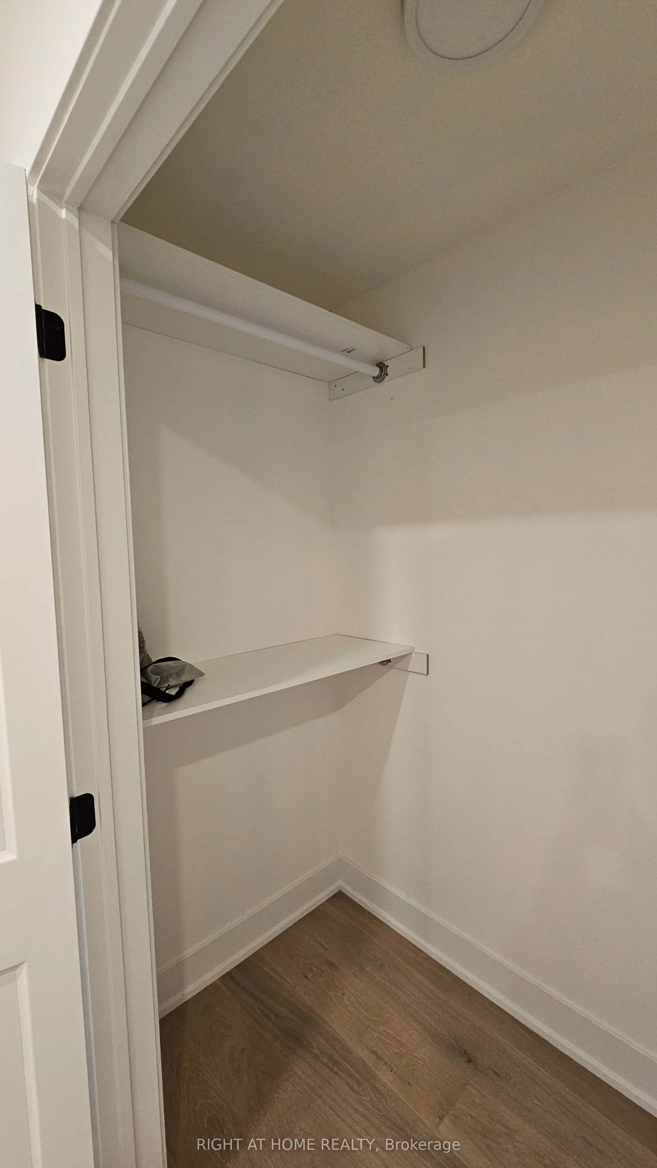 2343 Mount Albert Road, #Side Unit