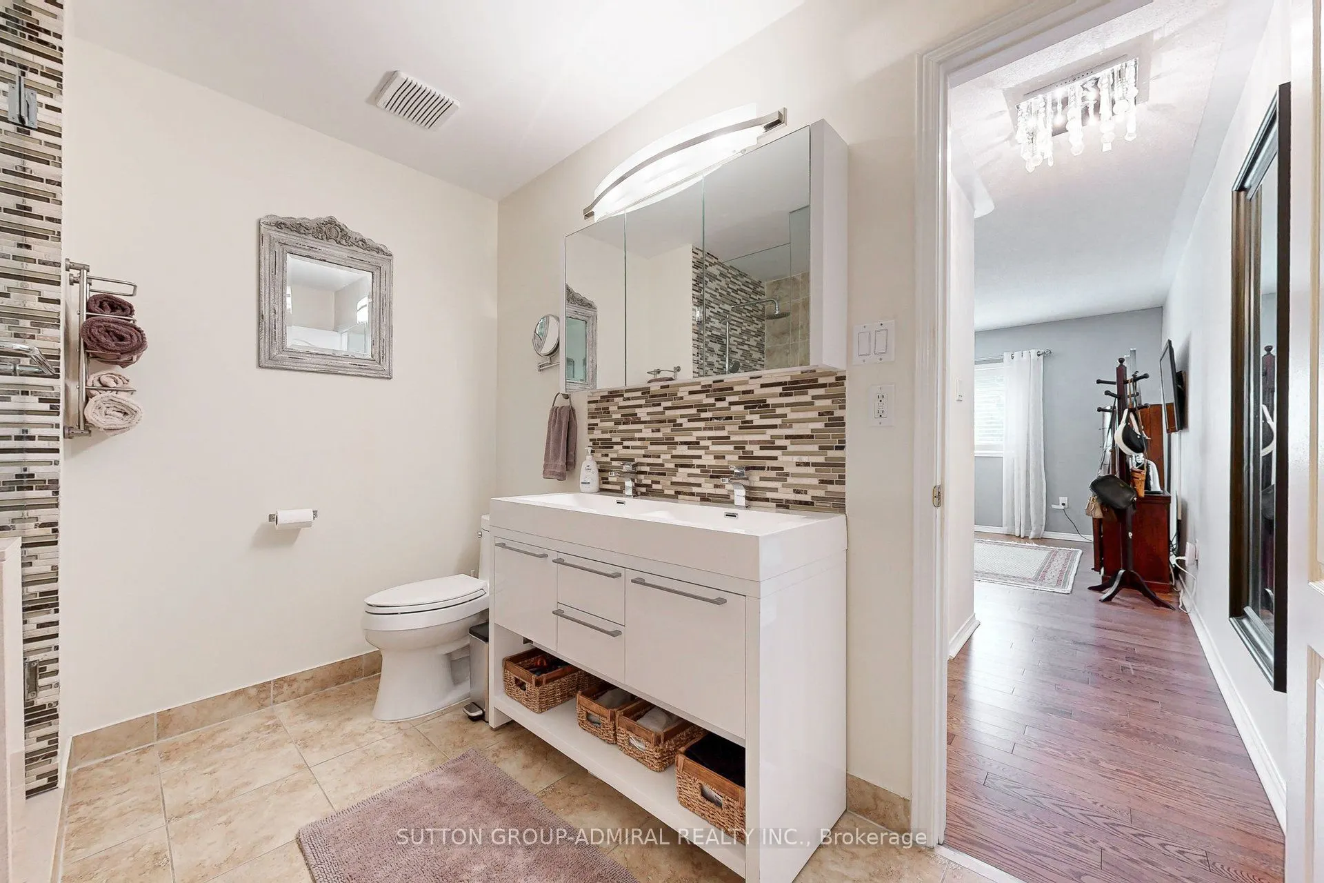 15 Edenbridge Drive, #52