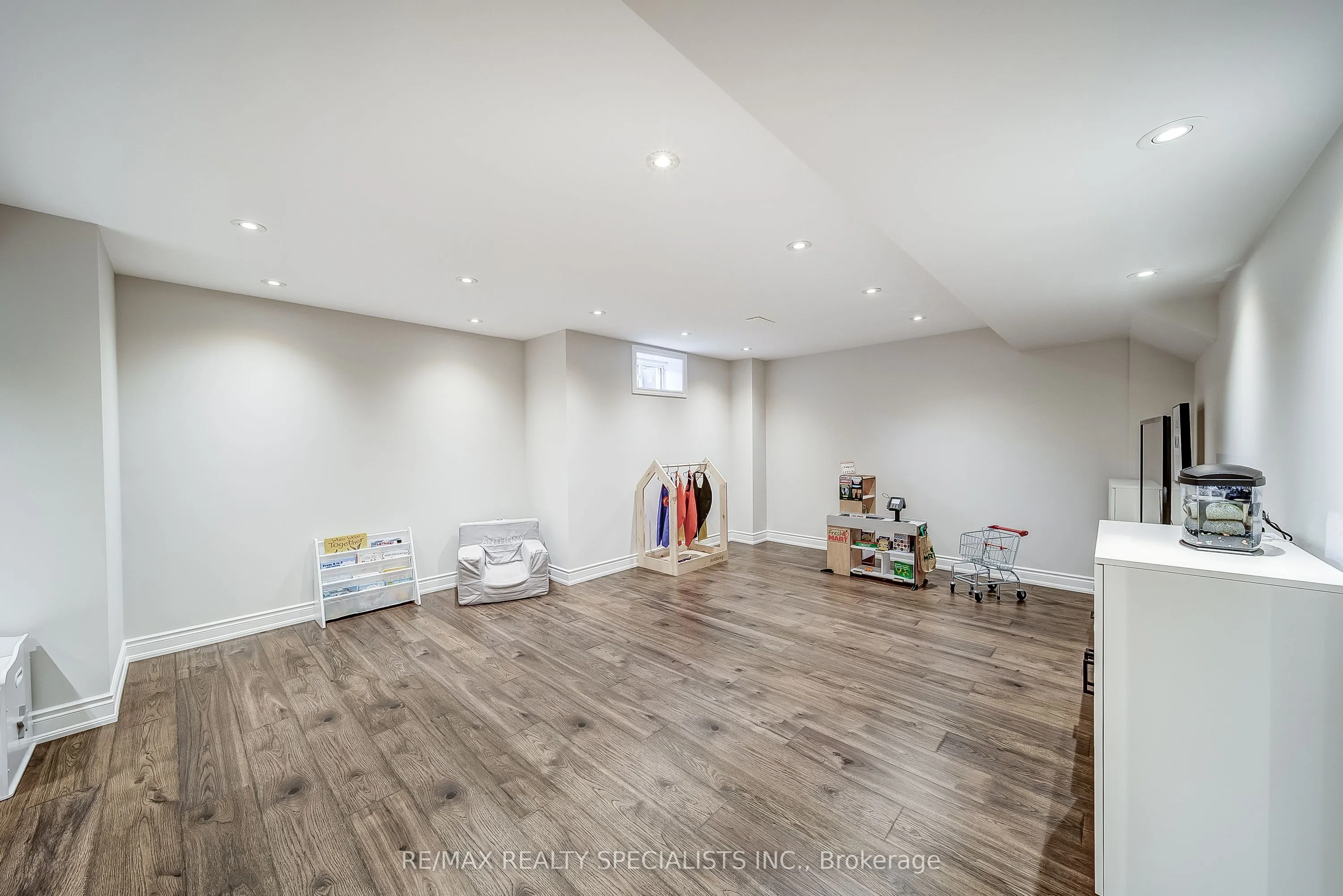 29 Langford Boulevard