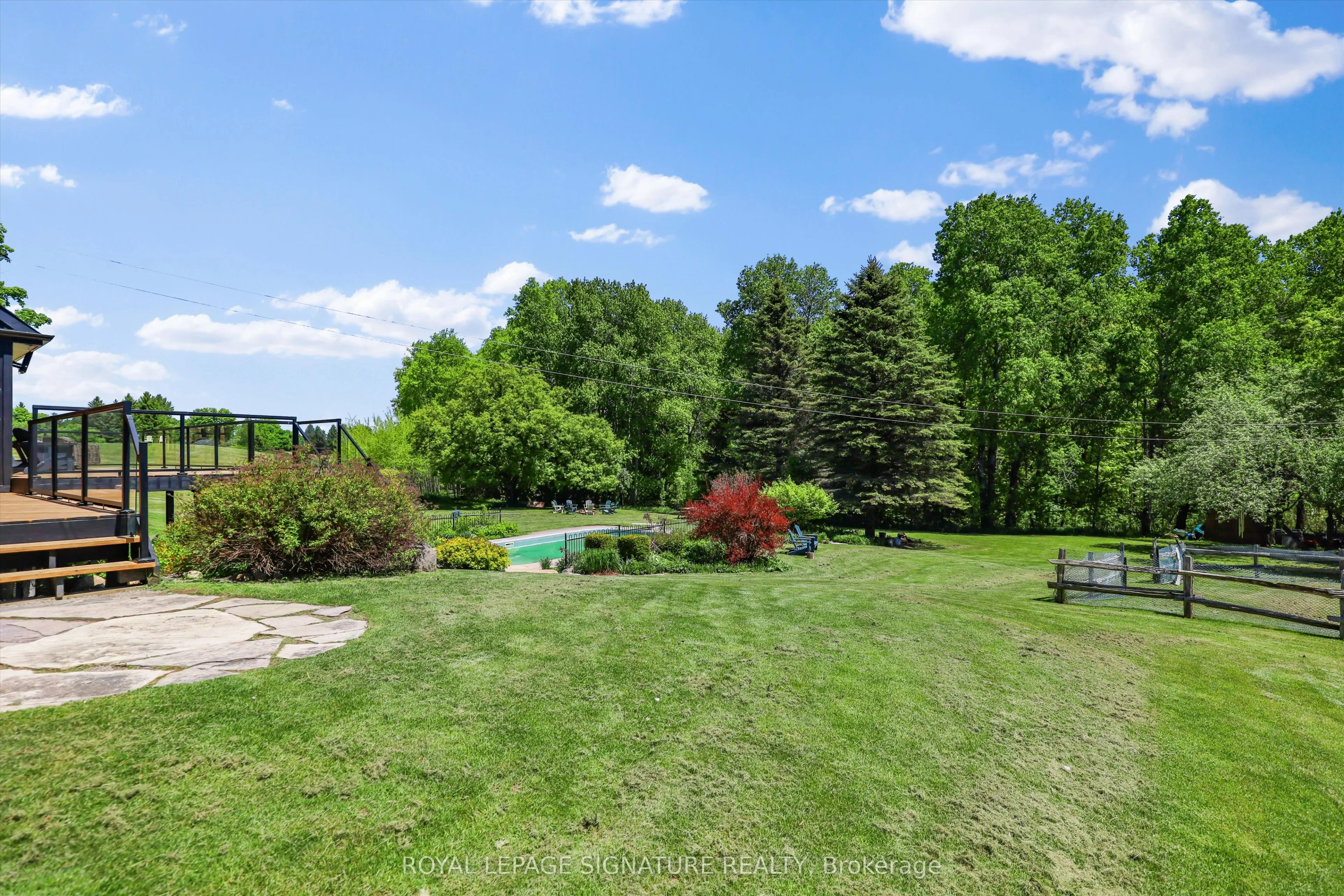 16455 11th Concession