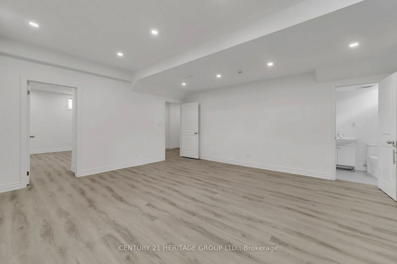 6 Menotti Drive