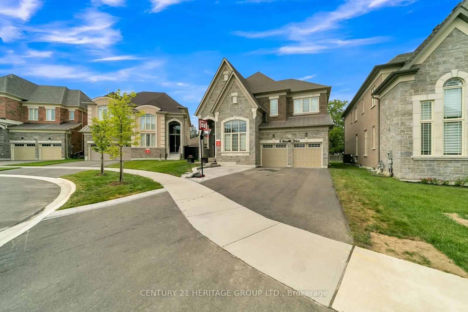 6 Menotti Drive