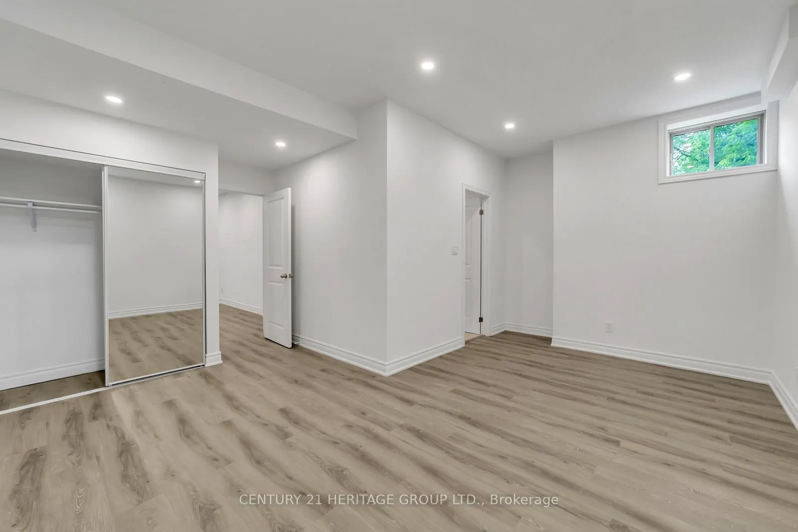 6 Menotti Drive