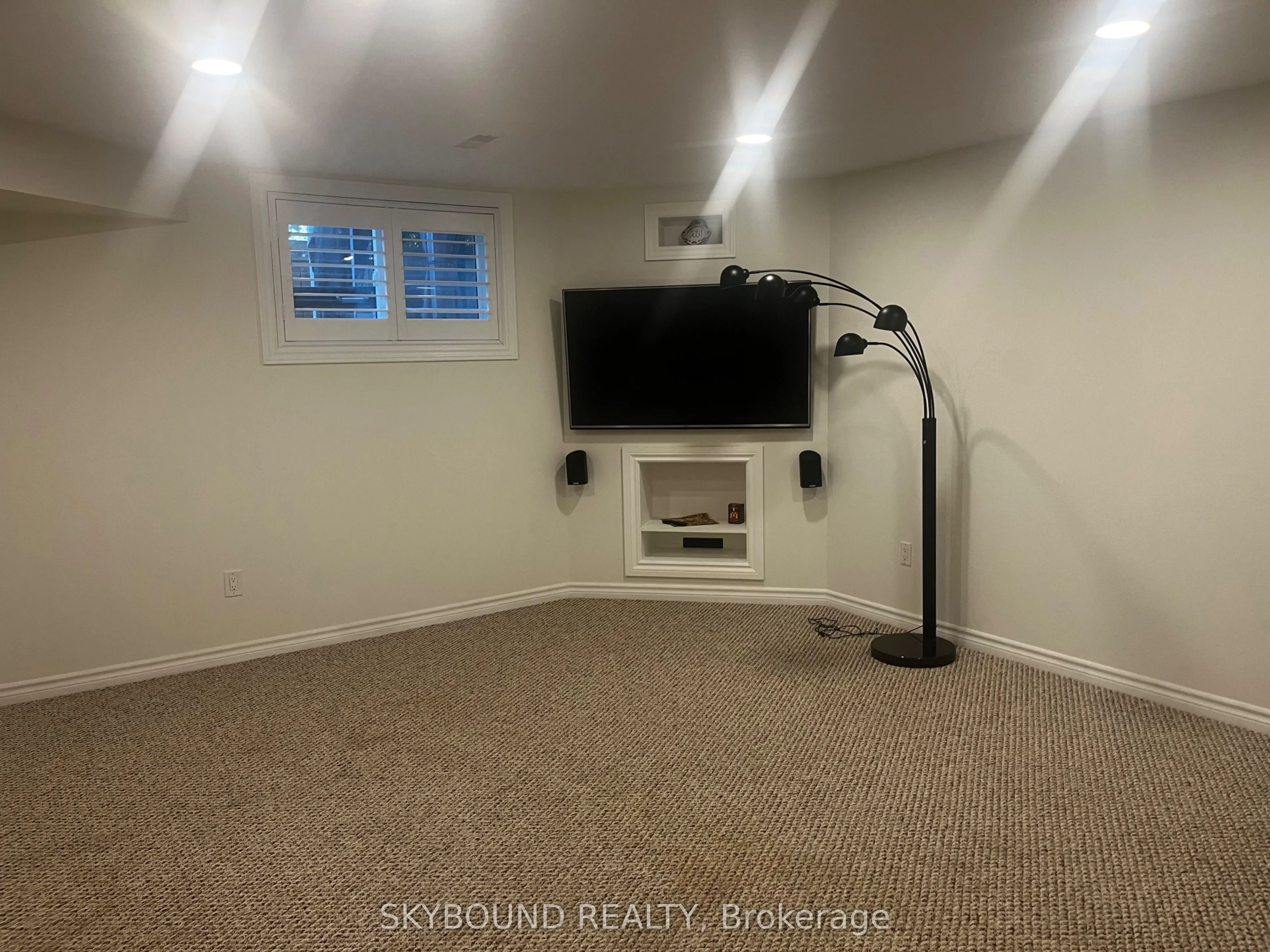 290 Paxton Crescent, #Basement