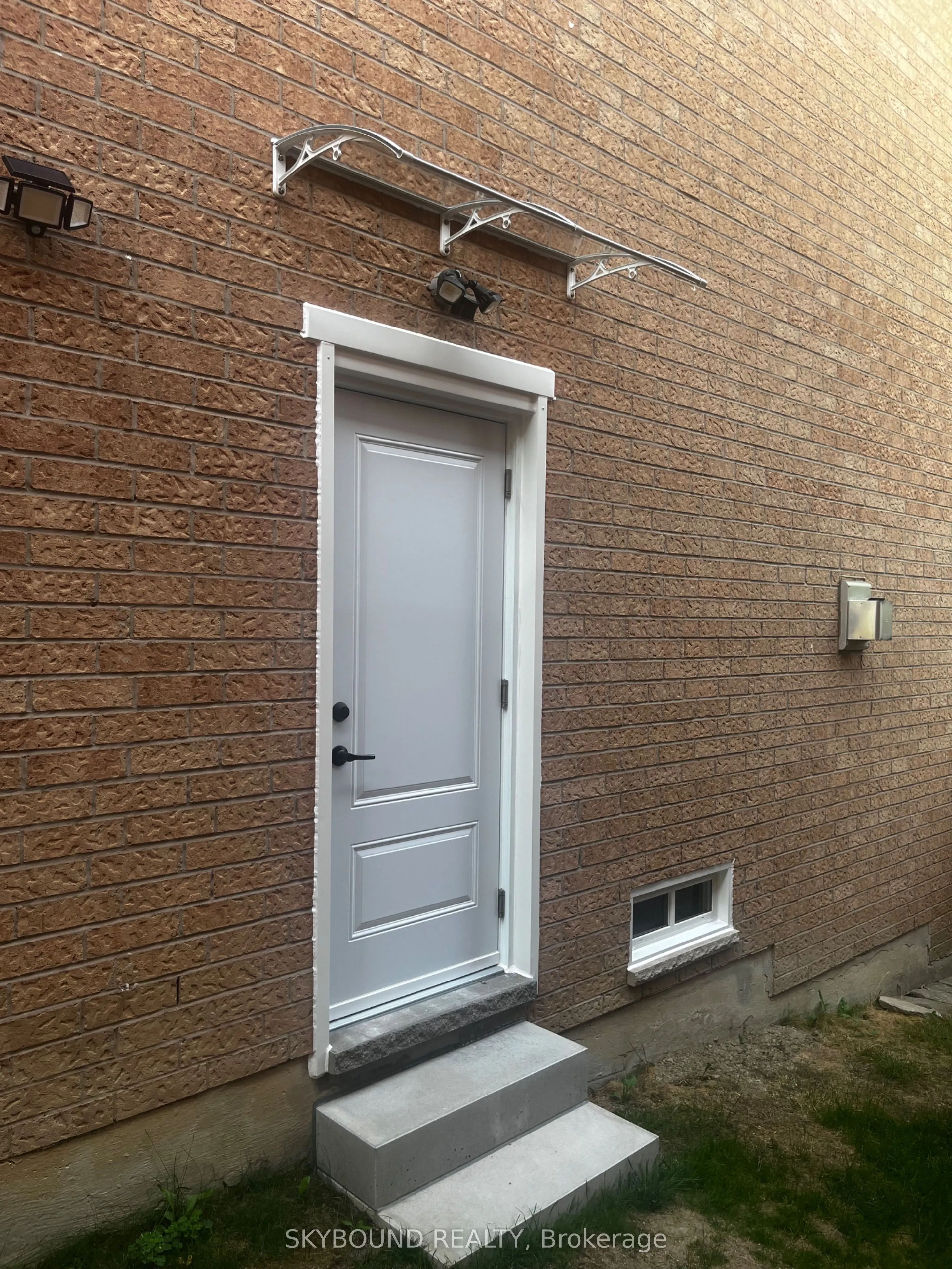 290 Paxton Crescent, #Basement