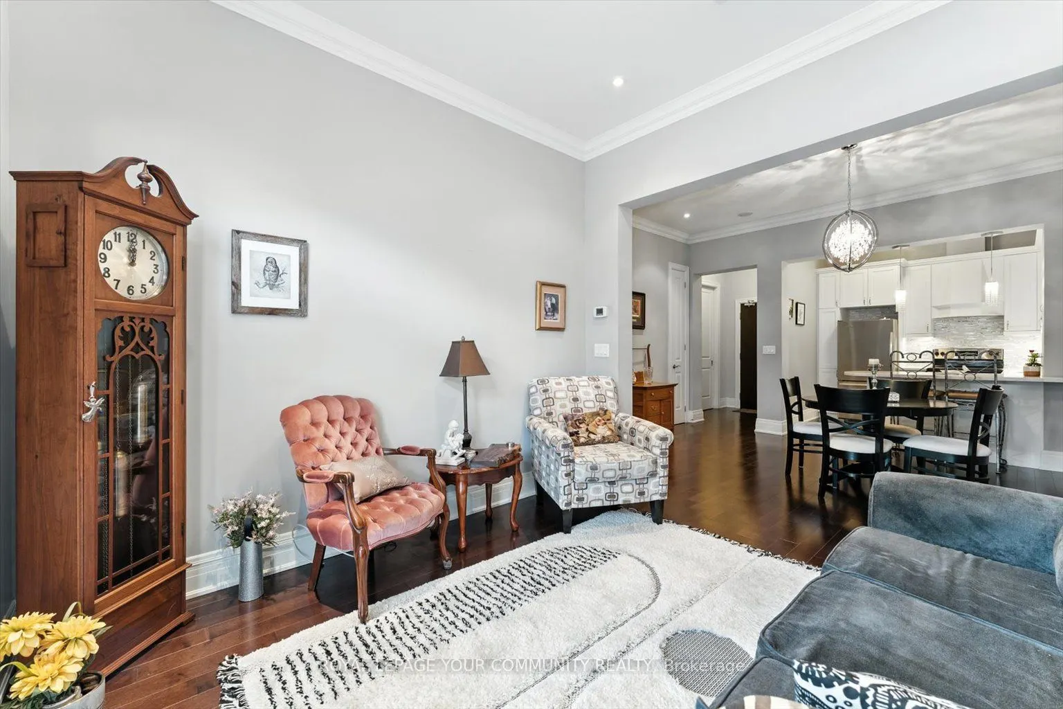80 Burns Boulevard, #101