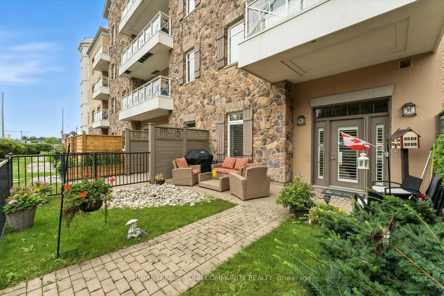 80 Burns Boulevard, #101