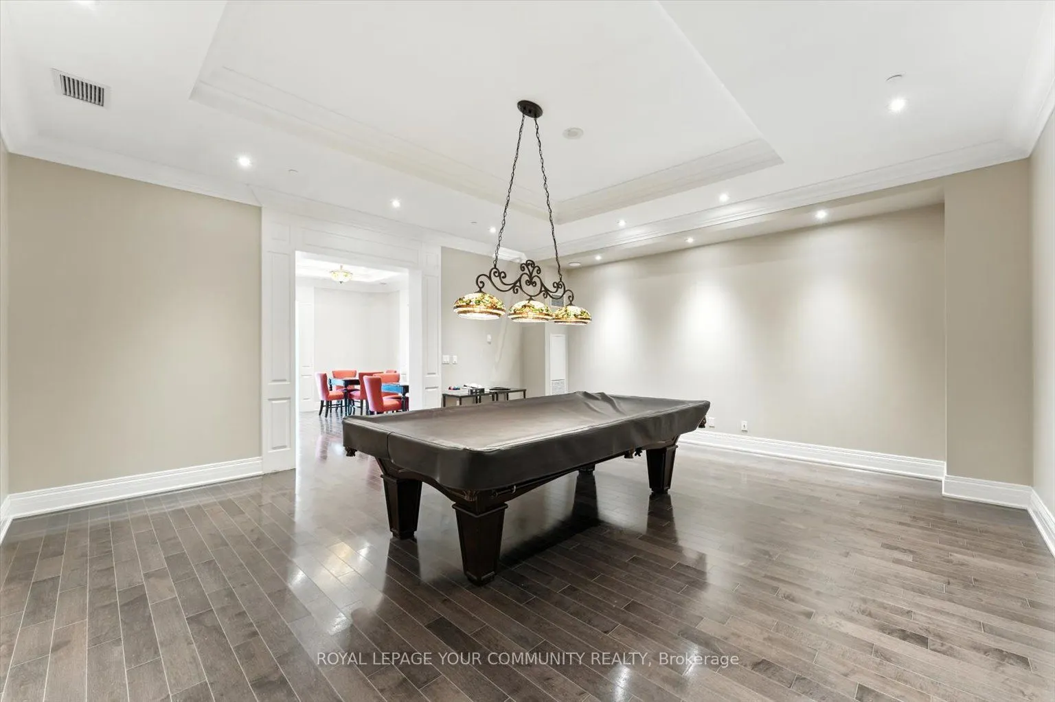 80 Burns Boulevard, #101