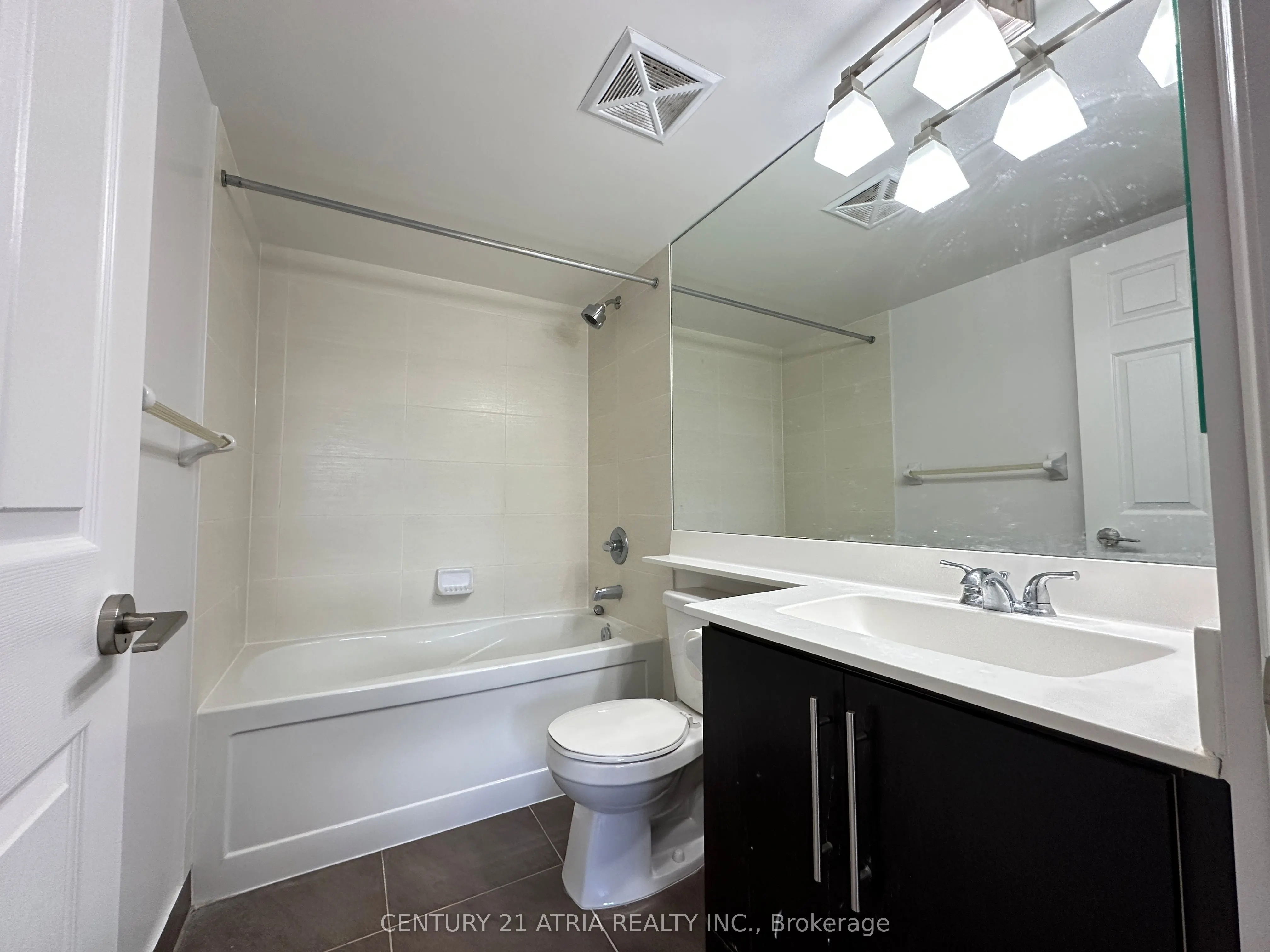 23 Cox Boulevard, #581