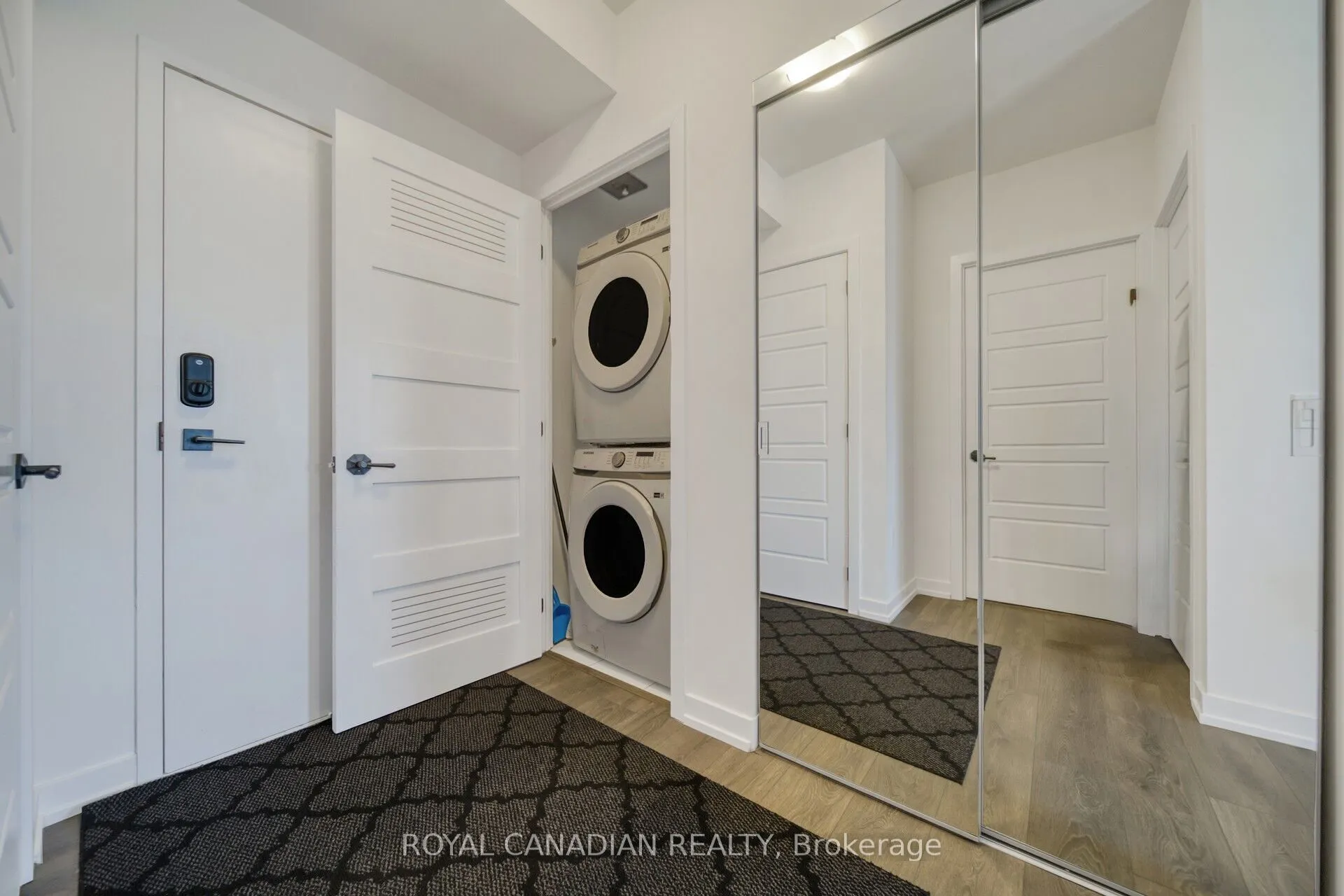 415 Sea Ray Avenue, #352