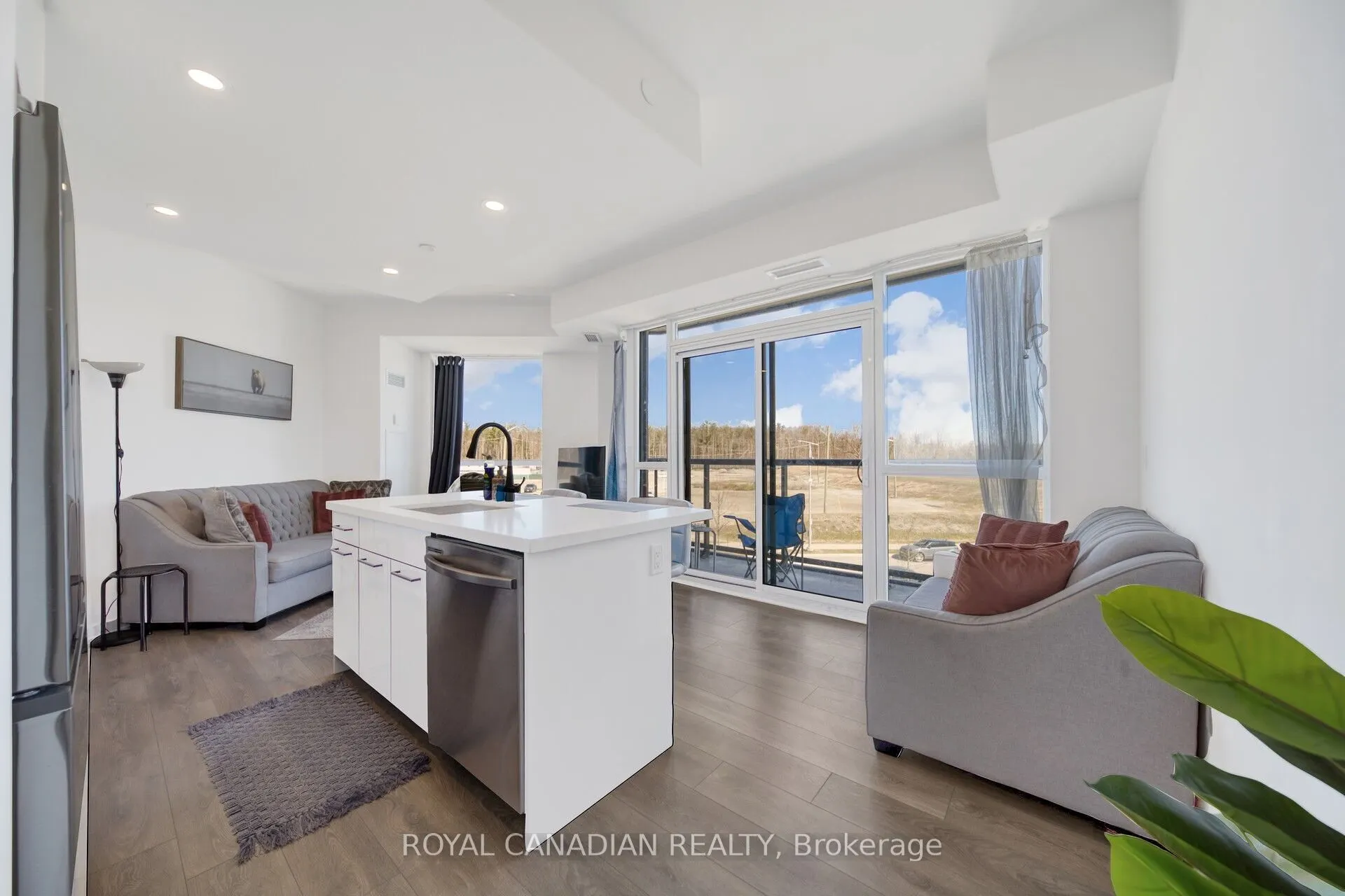 415 Sea Ray Avenue, #352