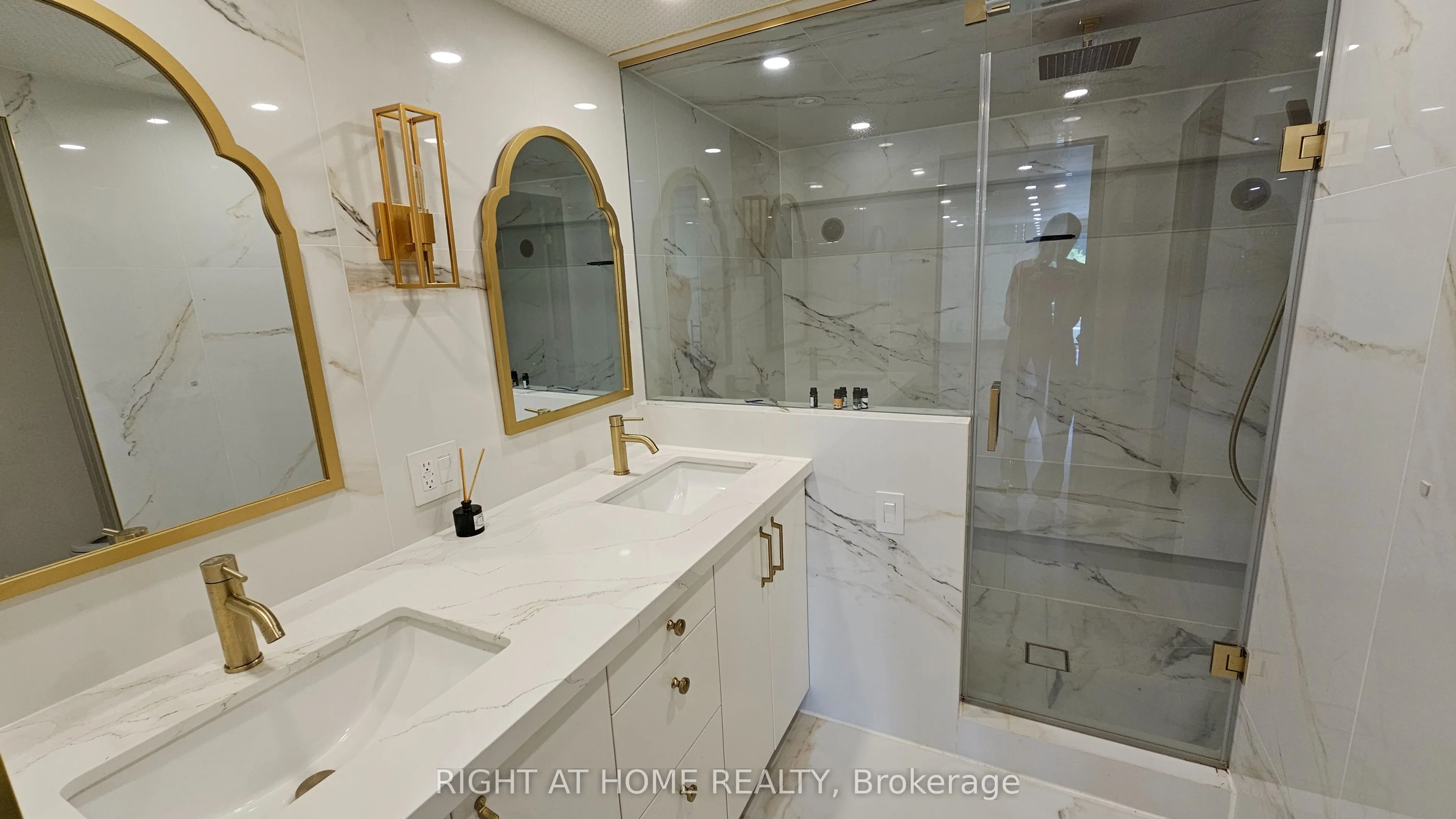 2343 Mount Albert Road, #Basement Apartment