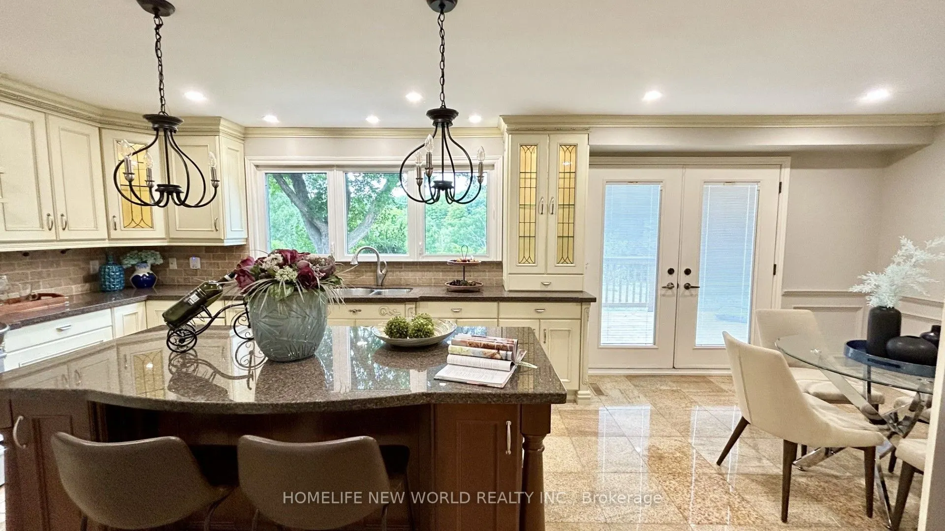 102 Willowbrook Road