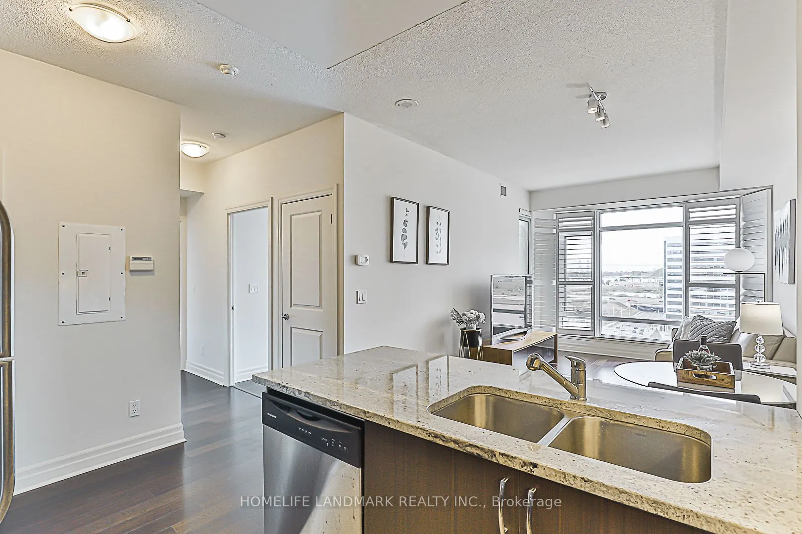 8110 Birchmount Road, #1102
