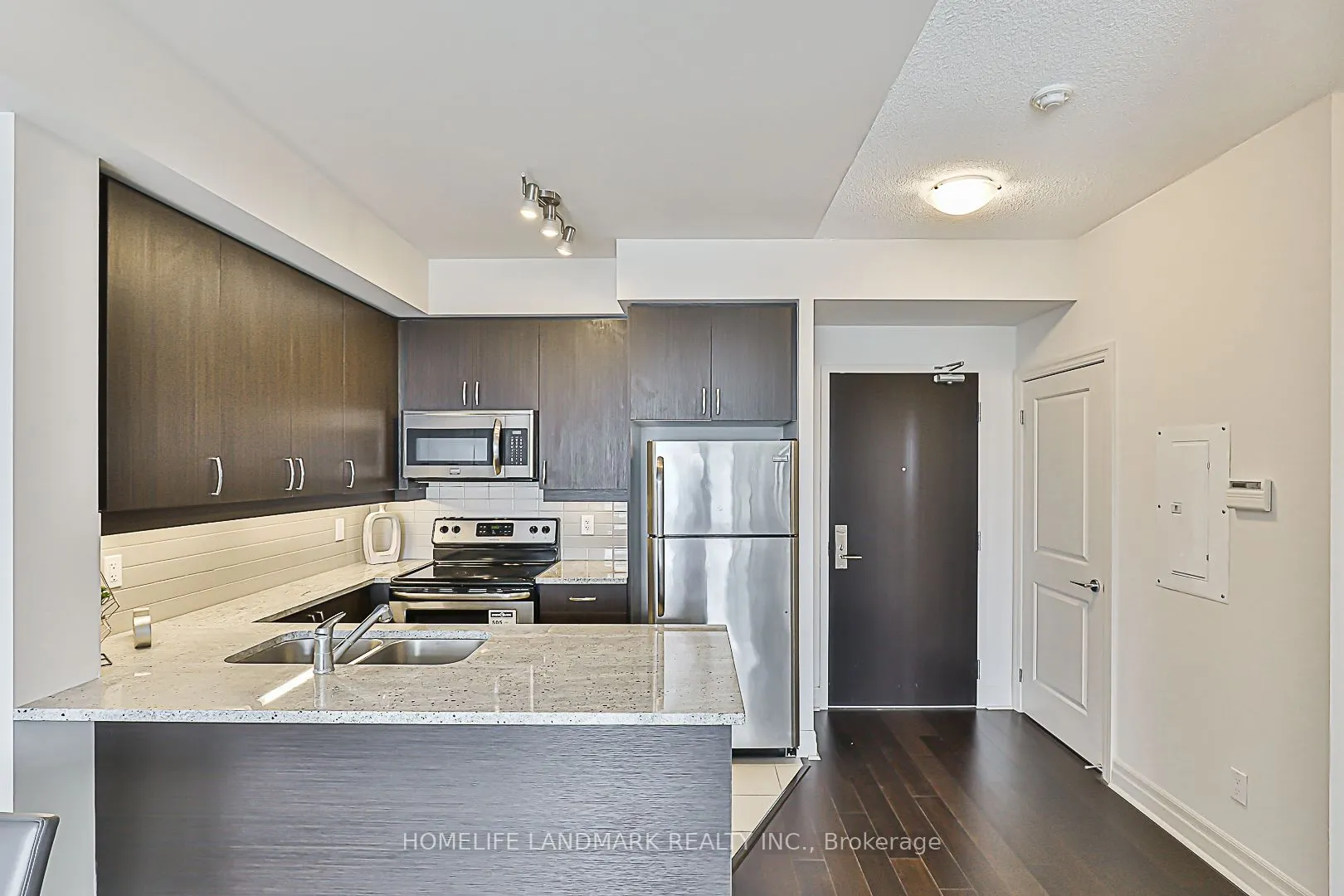 8110 Birchmount Road, #1102