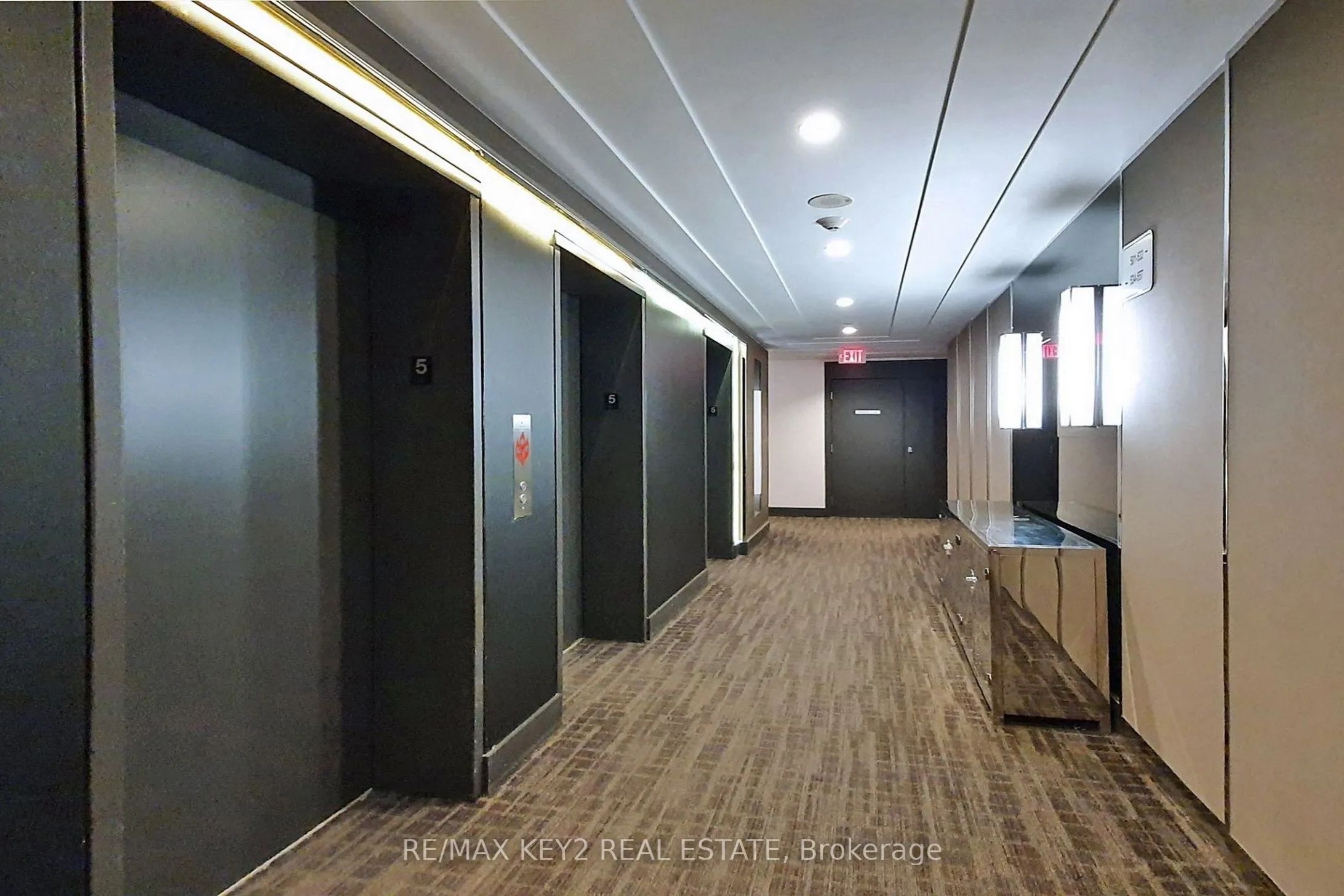 9471 Yonge Street, #735