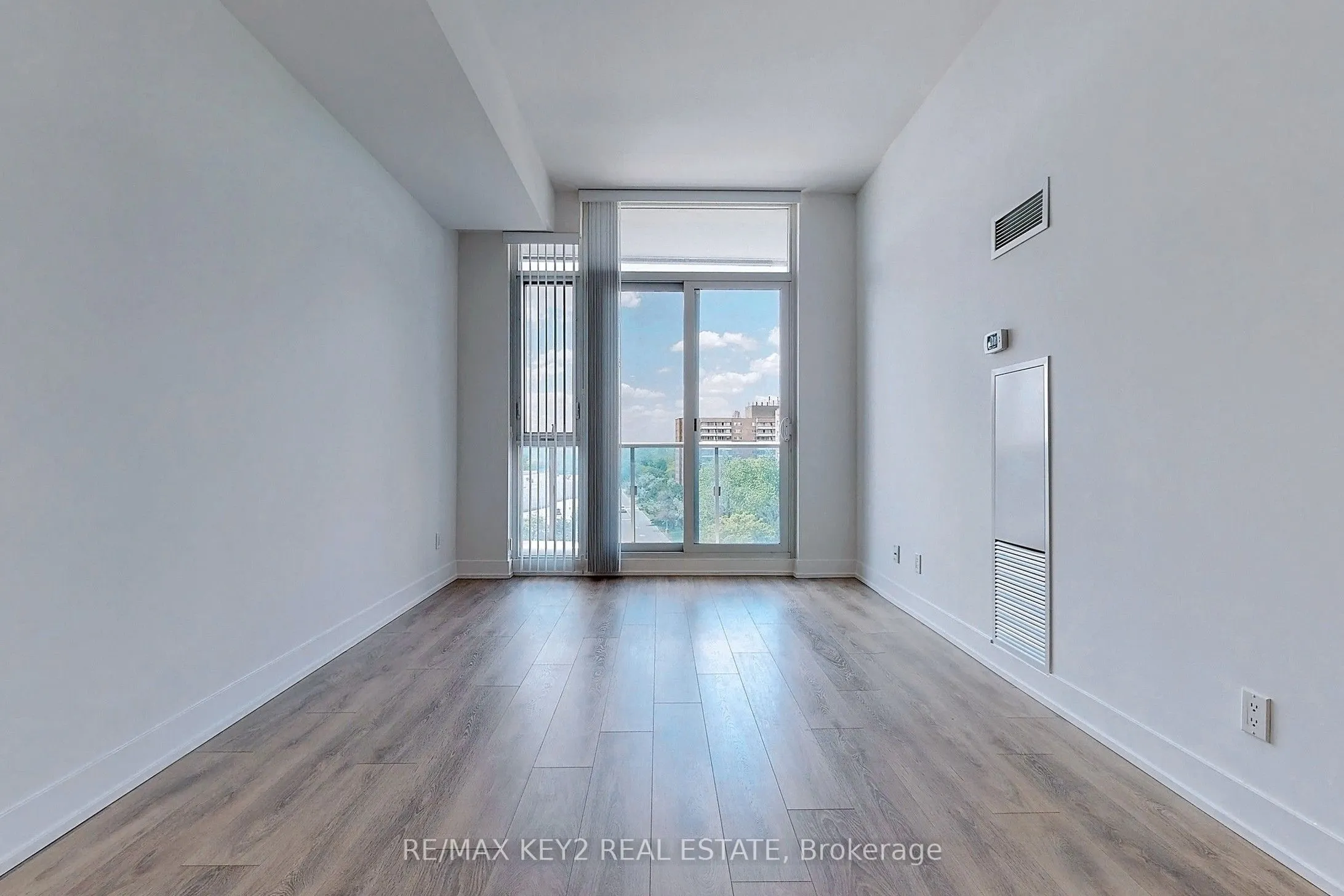 9471 Yonge Street, #735