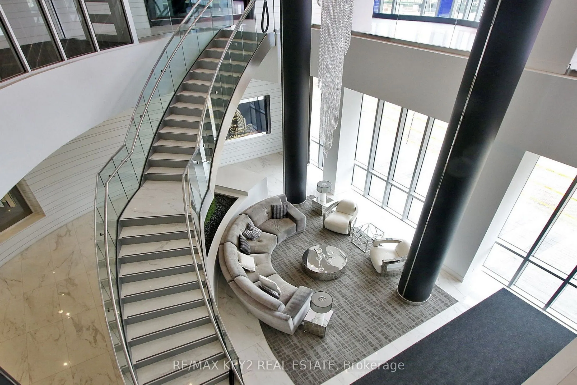 9471 Yonge Street, #735