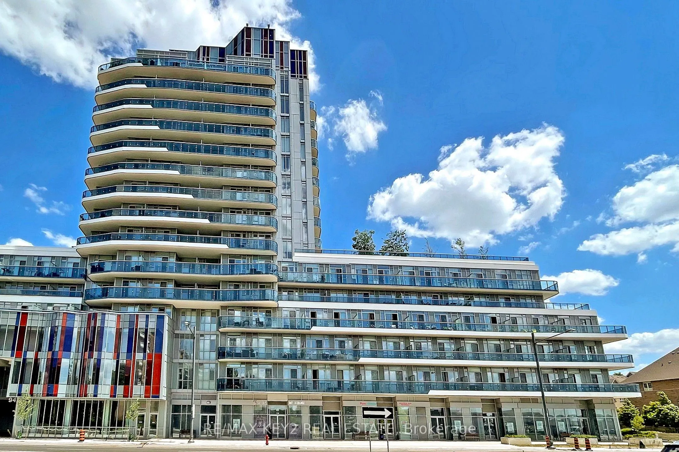 9471 Yonge Street, #735
