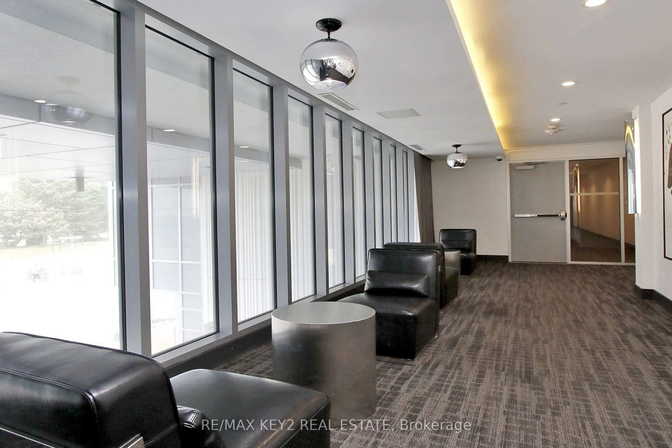 9471 Yonge Street, #735