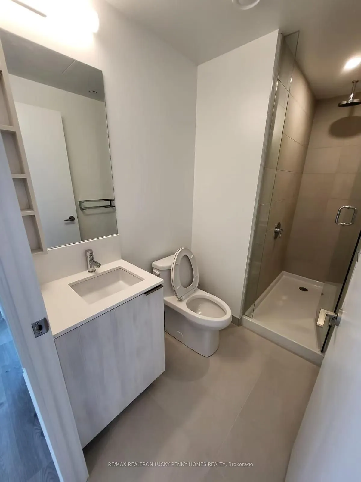 1000 Portage Parkway, #3512