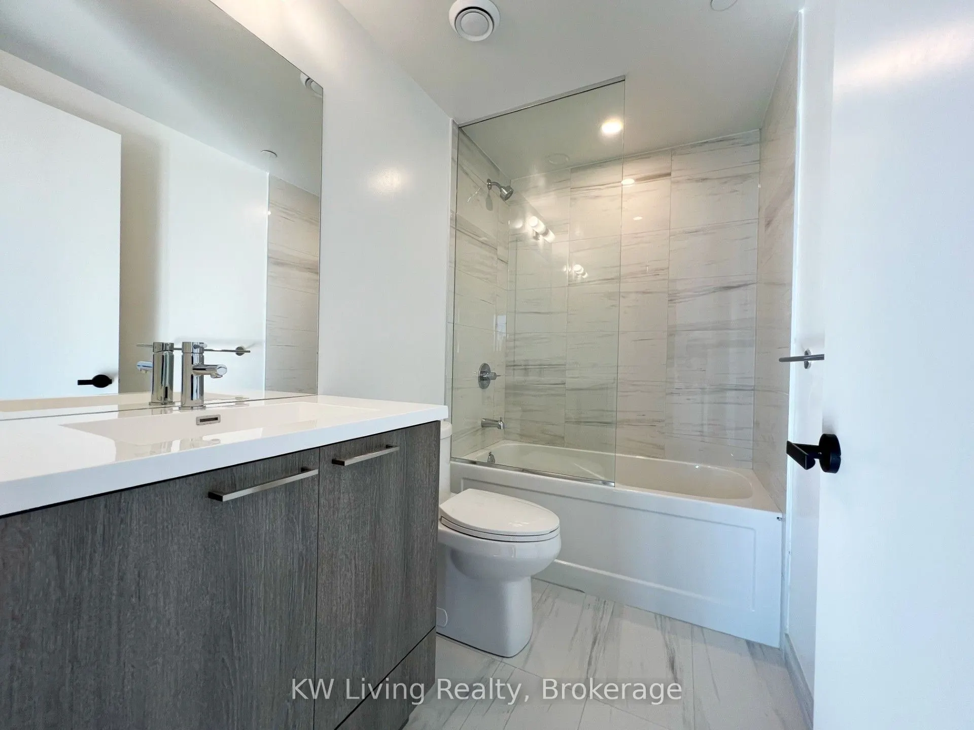 225 Commerce Street, #6202