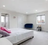 10 Stewart Crescent