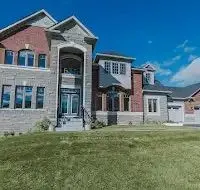 10 Stewart Crescent