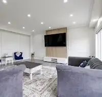 10 Stewart Crescent