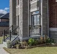 10 Stewart Crescent