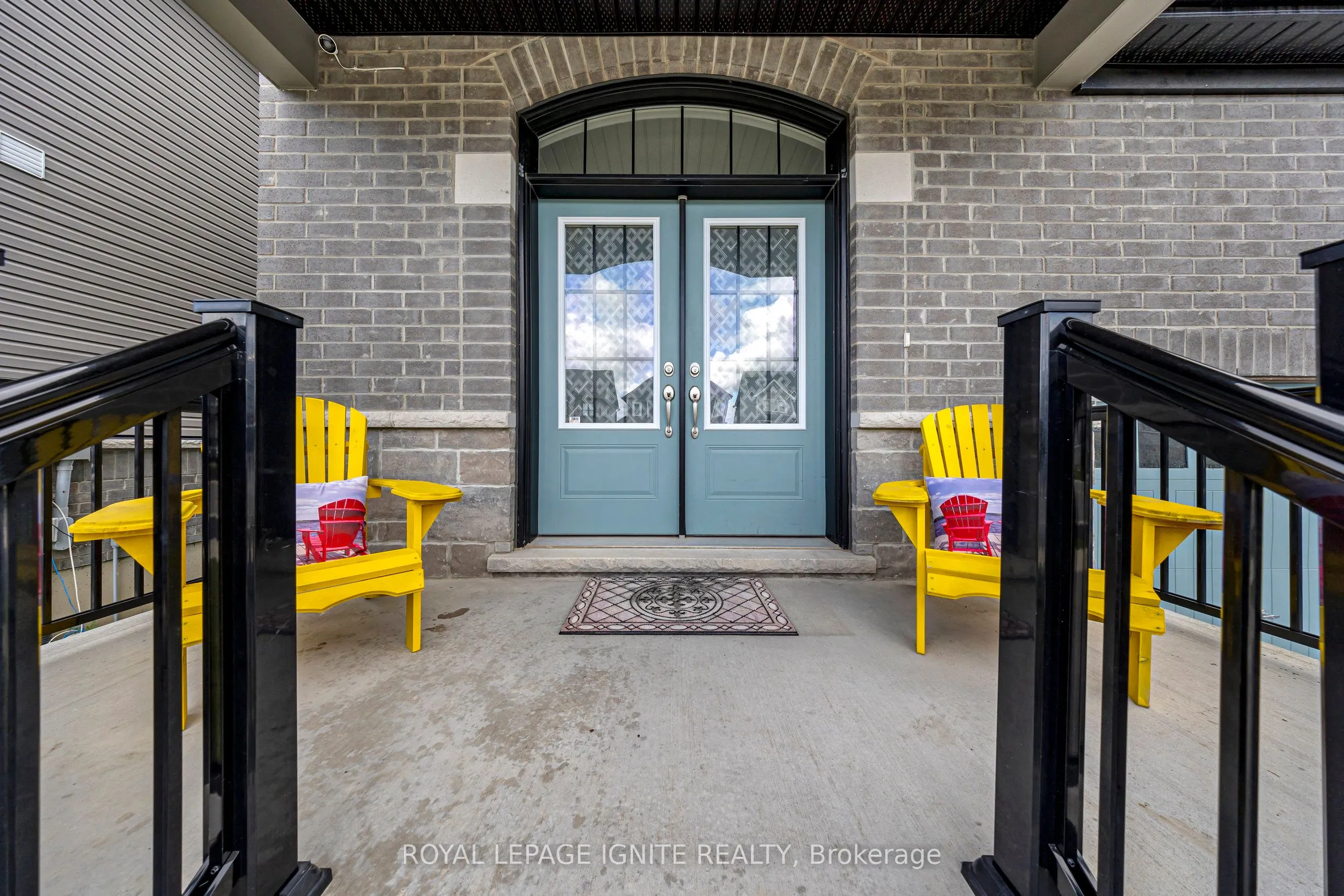 150 Strachan Trail