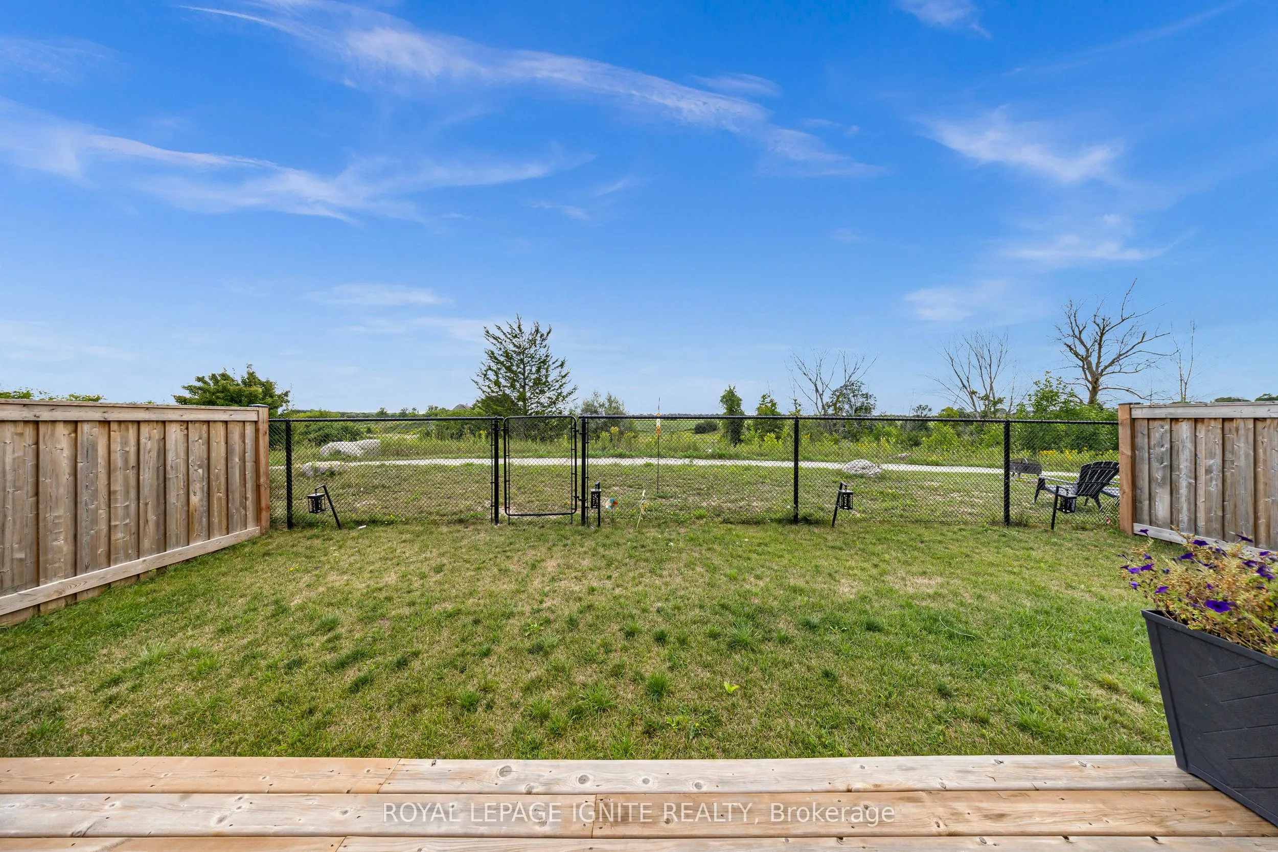 150 Strachan Trail