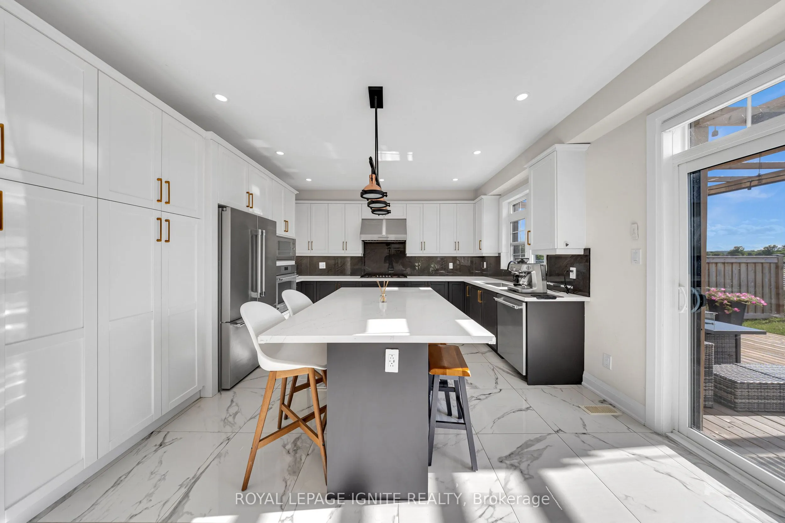 150 Strachan Trail