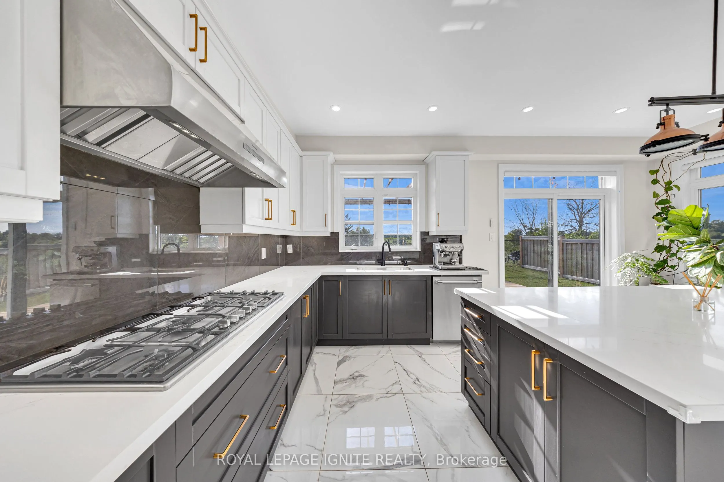 150 Strachan Trail