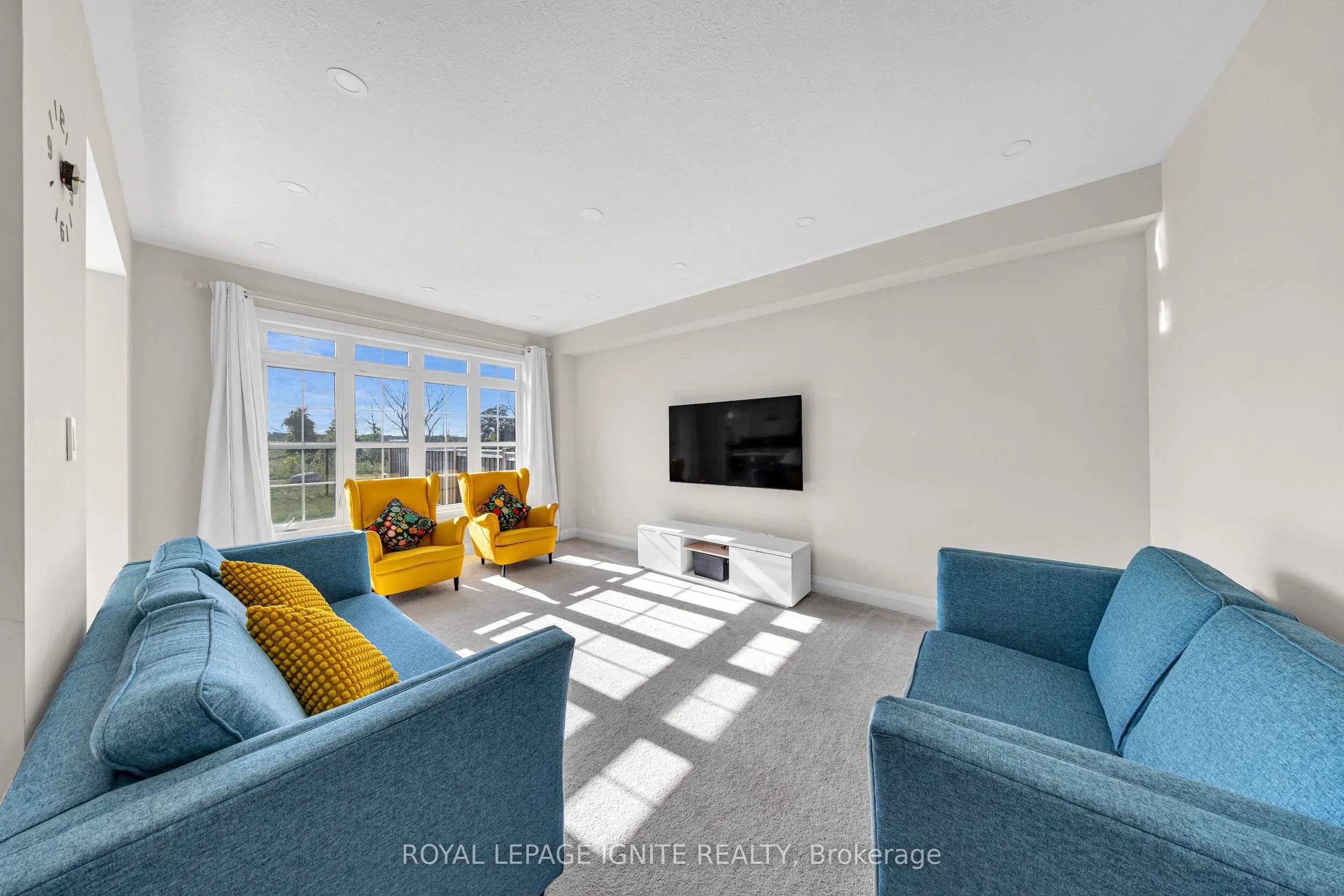 150 Strachan Trail