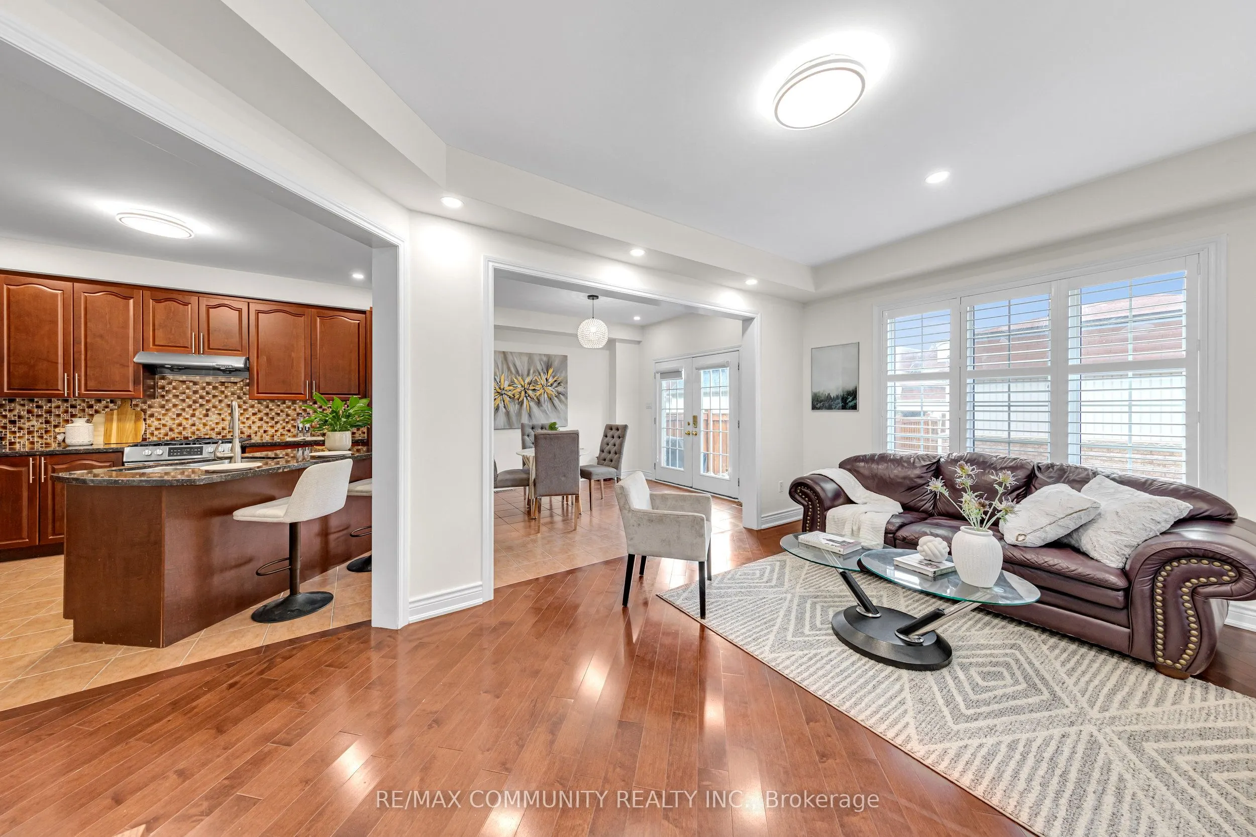 17 Rouge Bank Drive