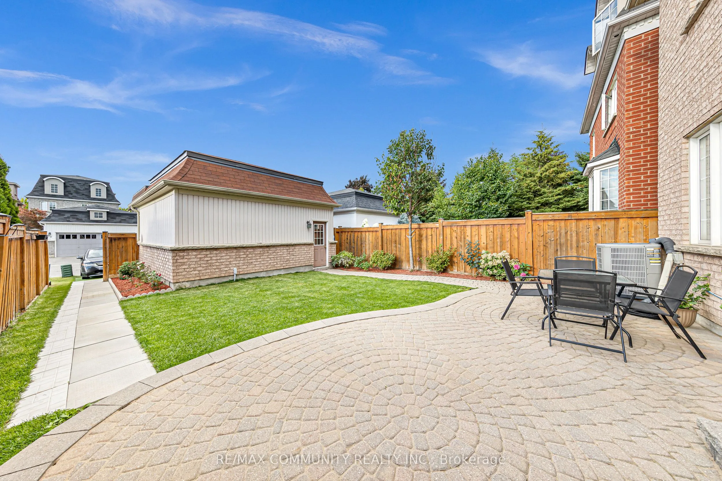17 Rouge Bank Drive