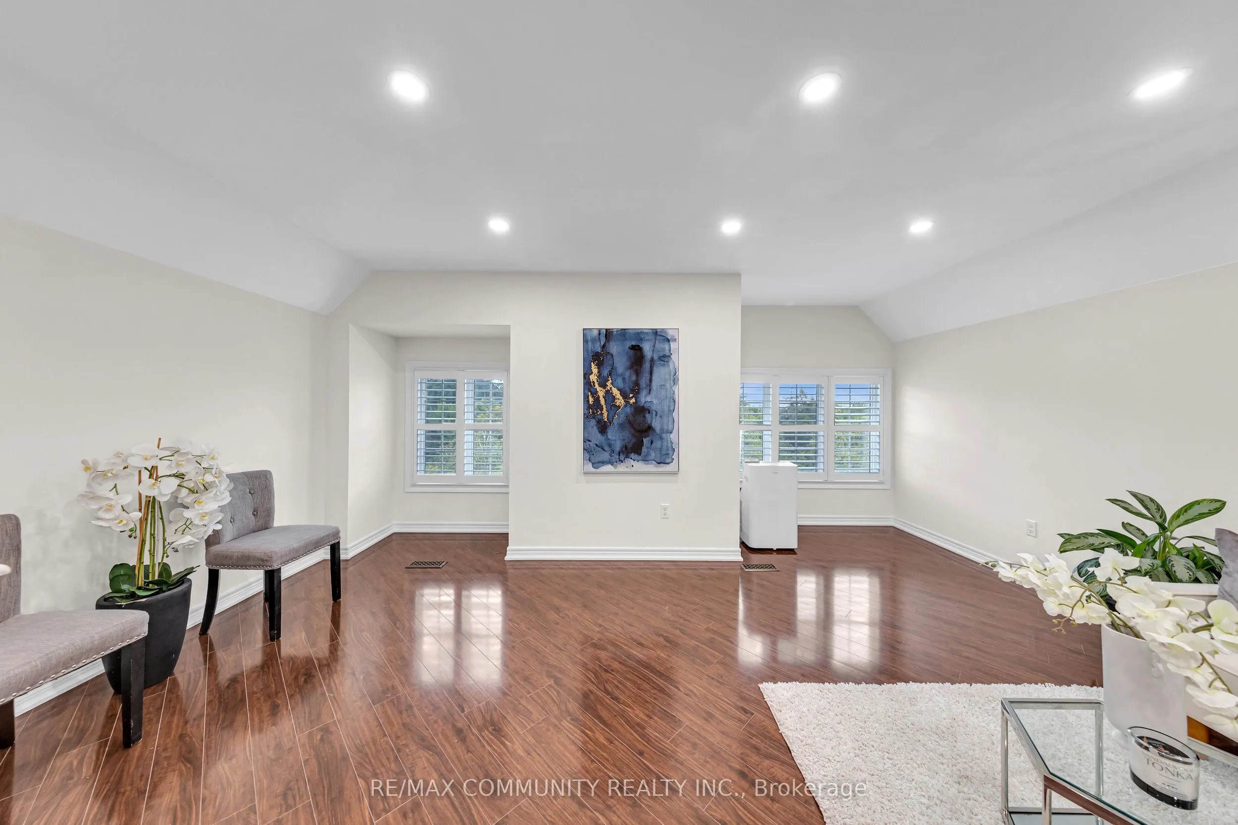 17 Rouge Bank Drive