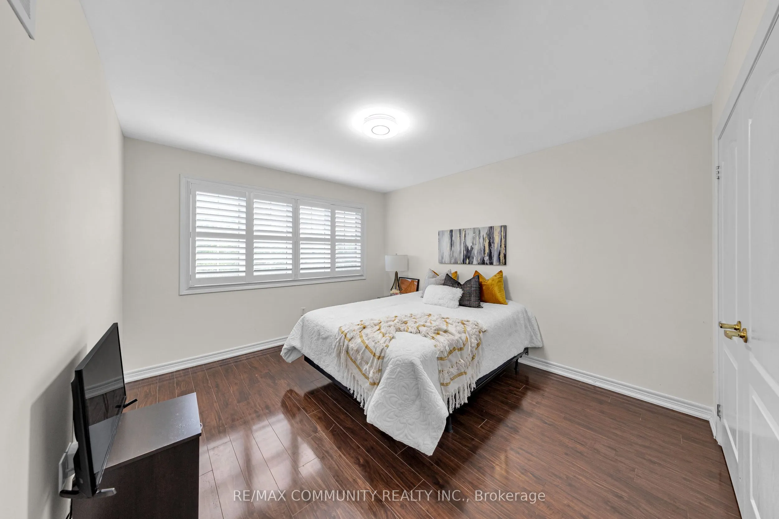17 Rouge Bank Drive