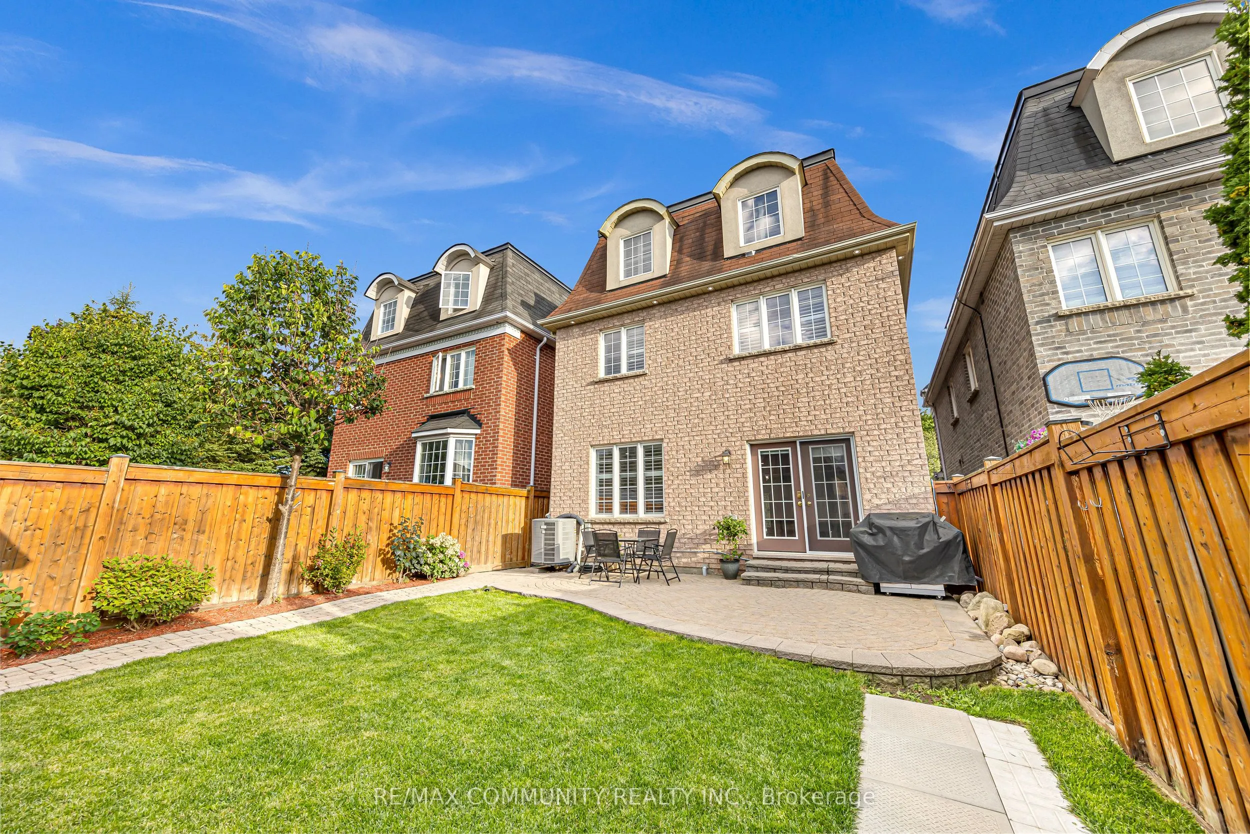 17 Rouge Bank Drive